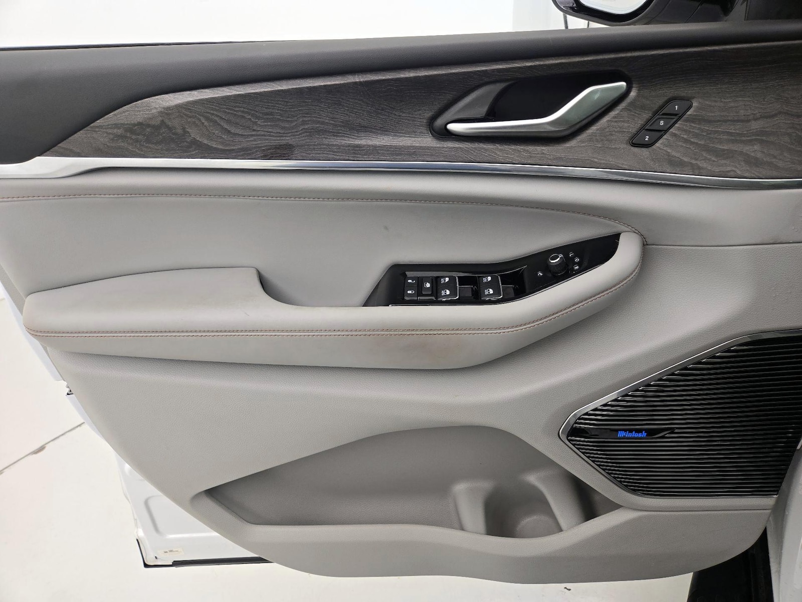2022 Jeep Grand Cherokee Overland 4xe - Photo 13