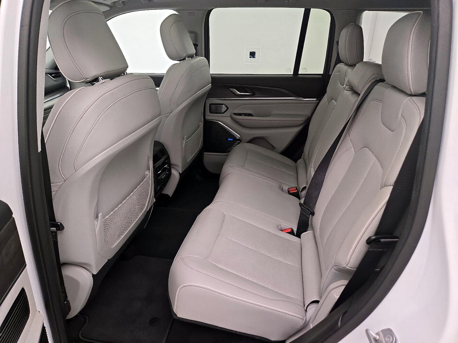 2022 Jeep Grand Cherokee Overland 4xe - Photo 22