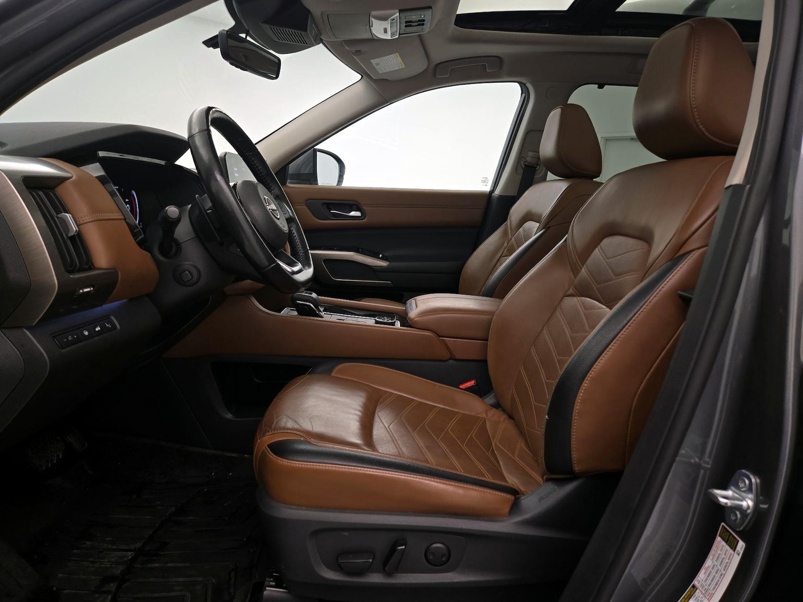2023 Nissan Pathfinder Platinum - Photo 12