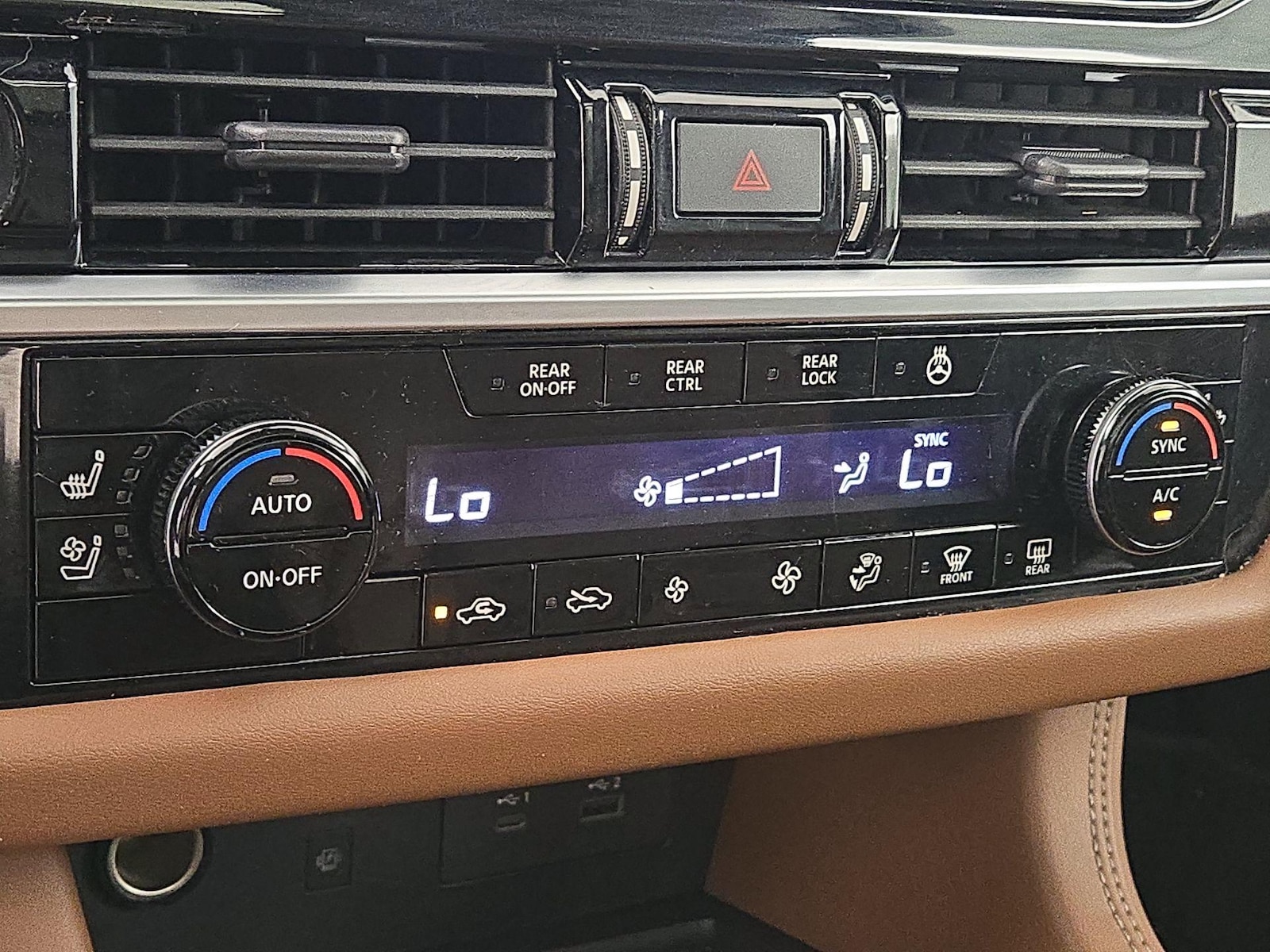 2023 Nissan Pathfinder Platinum - Photo 18