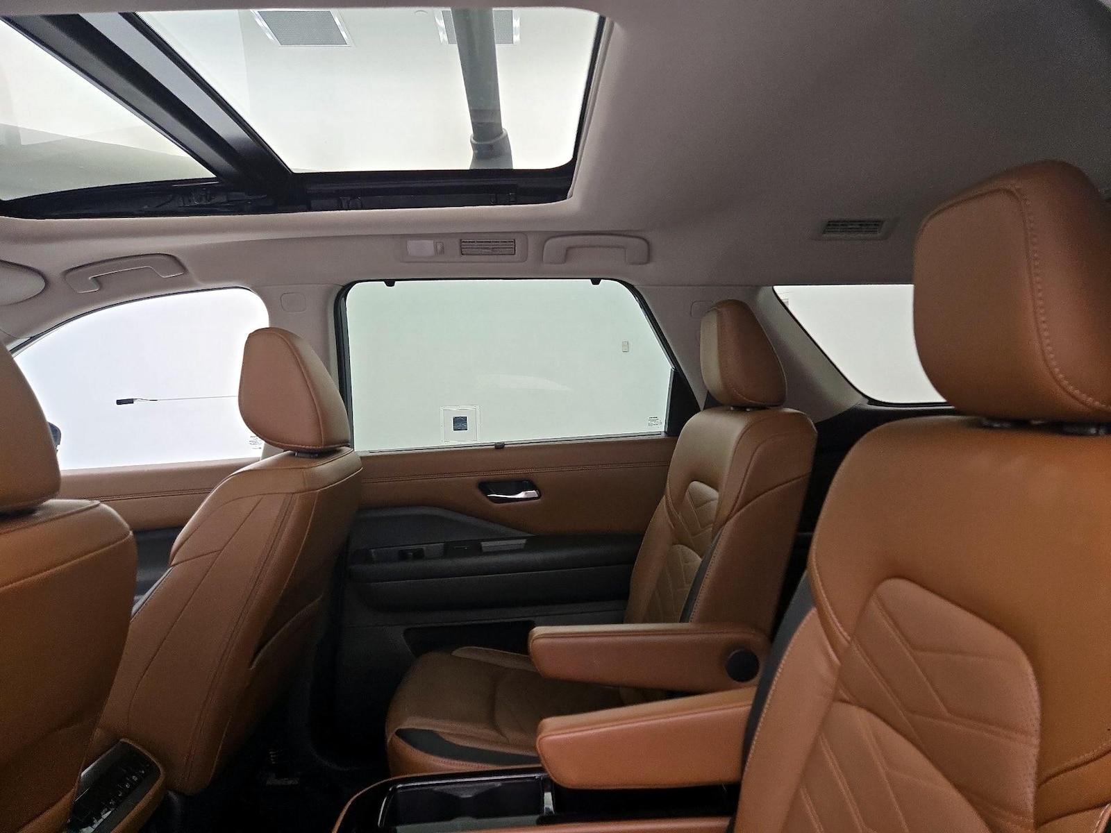 2023 Nissan Pathfinder Platinum - Photo 26