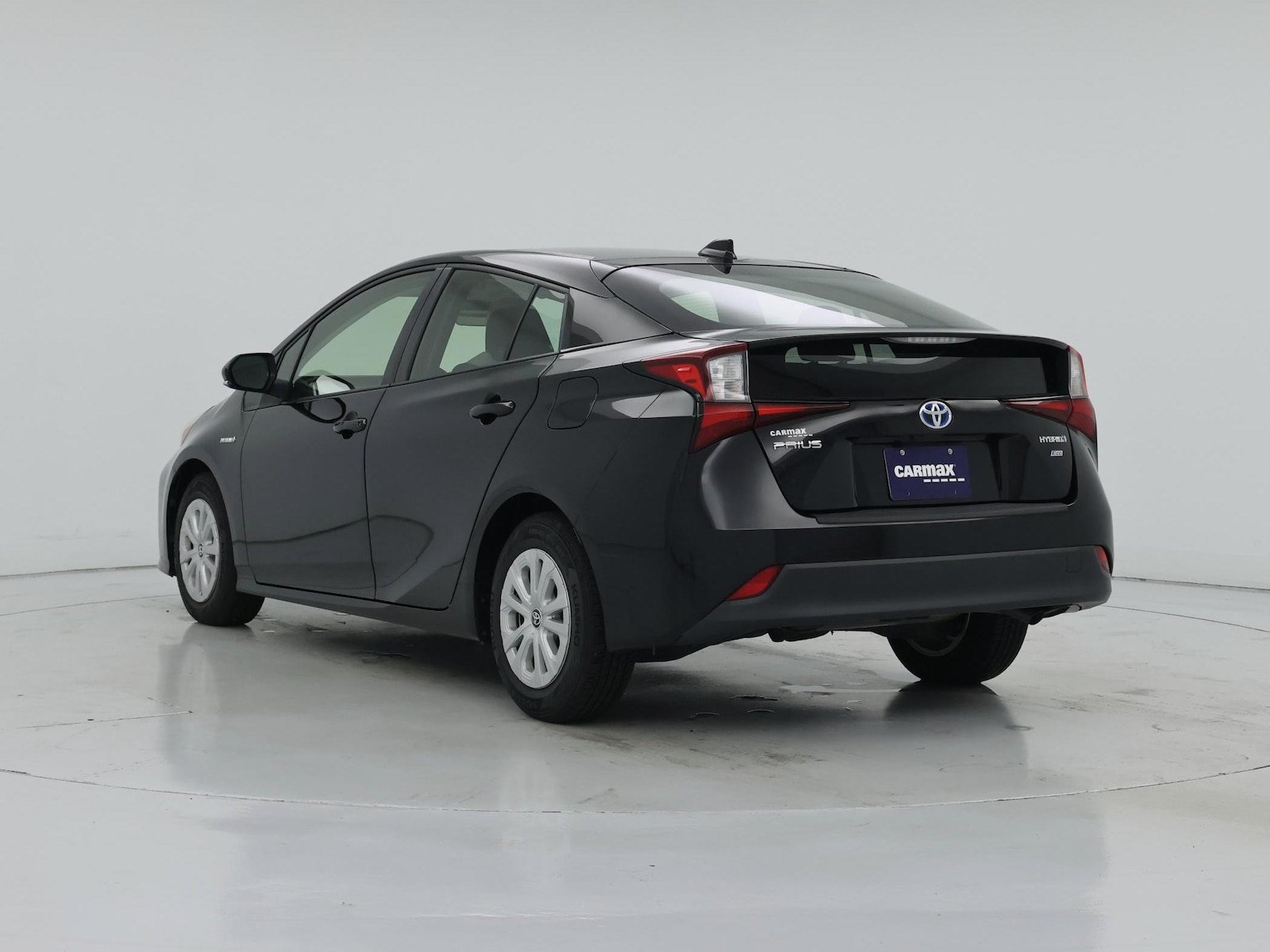 2021 Toyota Prius L Eco - Photo 3
