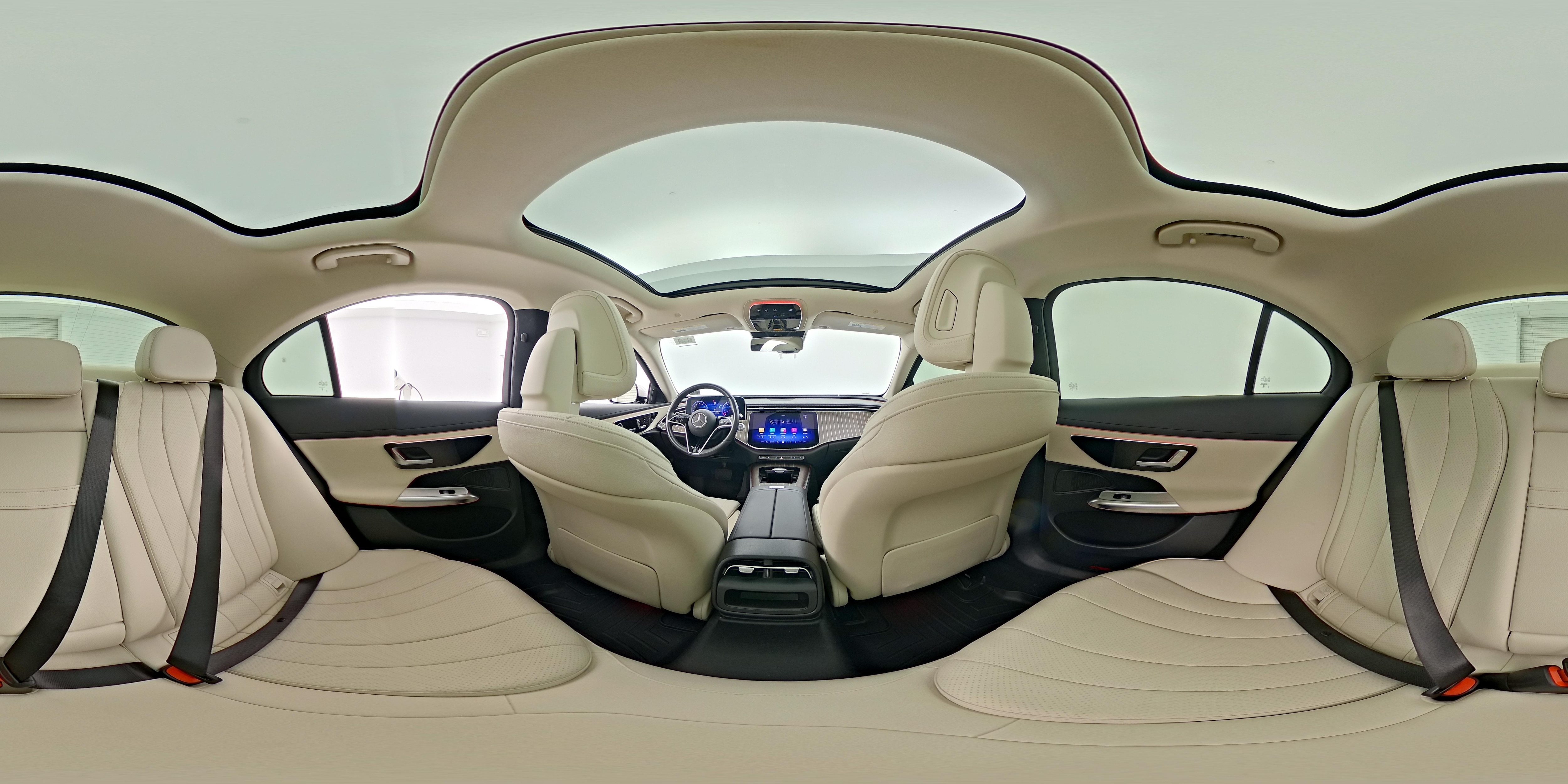 2025 Mercedes-Benz E-Class E450 - Photo 26