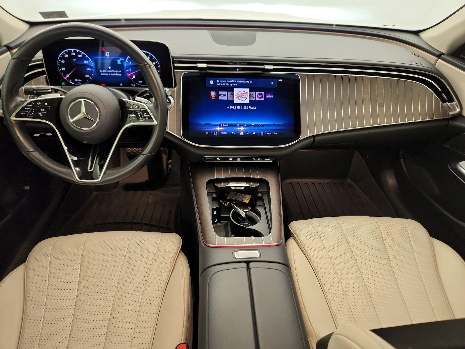 2025 Mercedes-Benz E-Class E450 - Photo 10