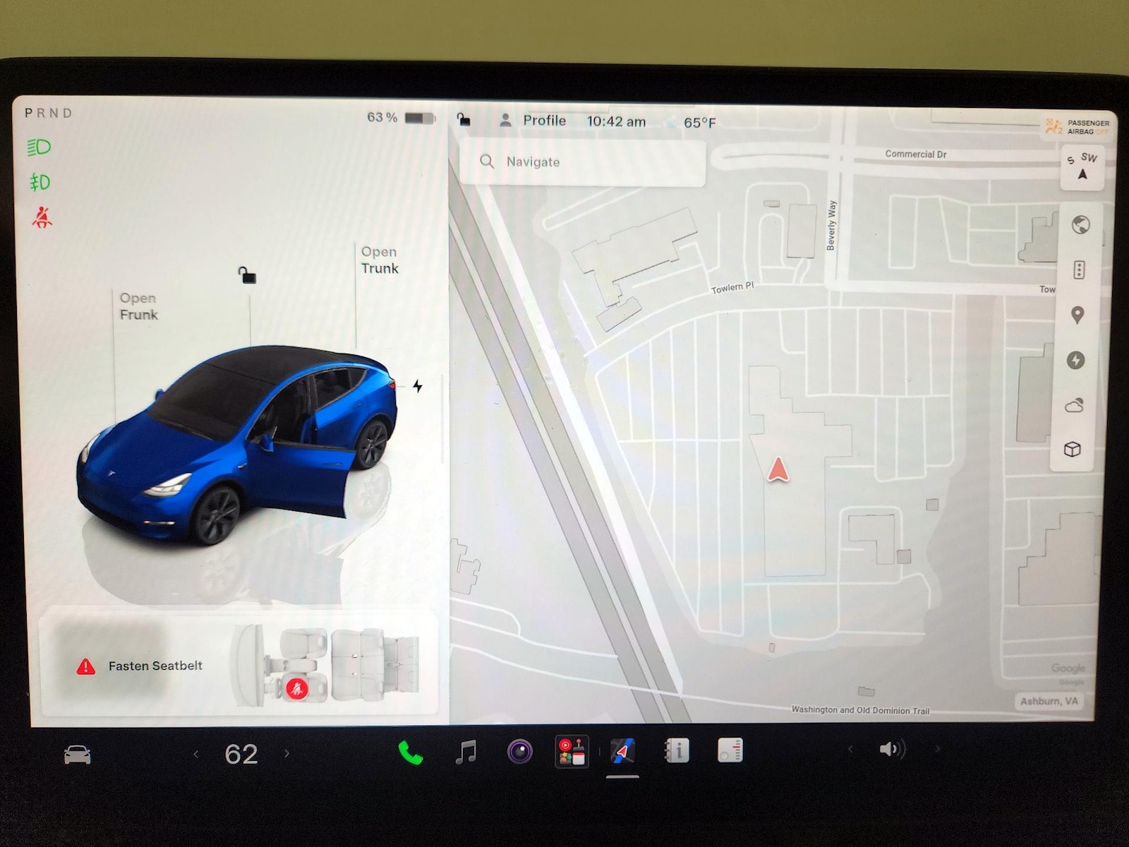 2025 Tesla Model Y Long Range - Photo 14