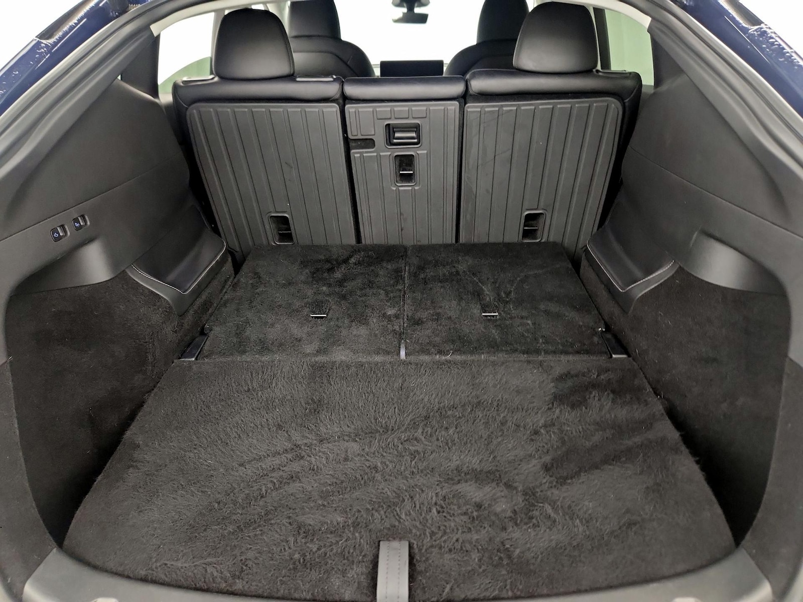 2025 Tesla Model Y Long Range - Photo 22