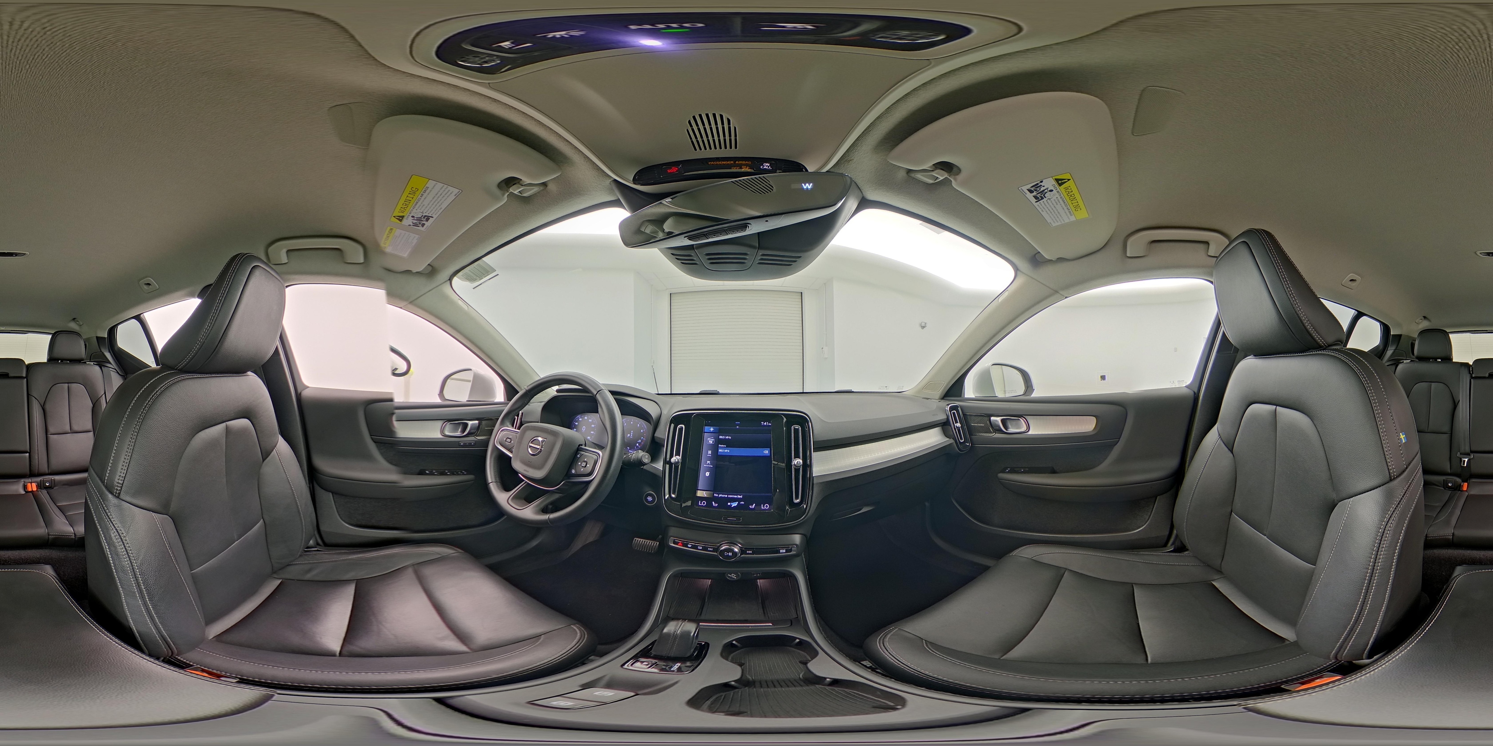 2021 Volvo XC40 Momentum - Photo 25