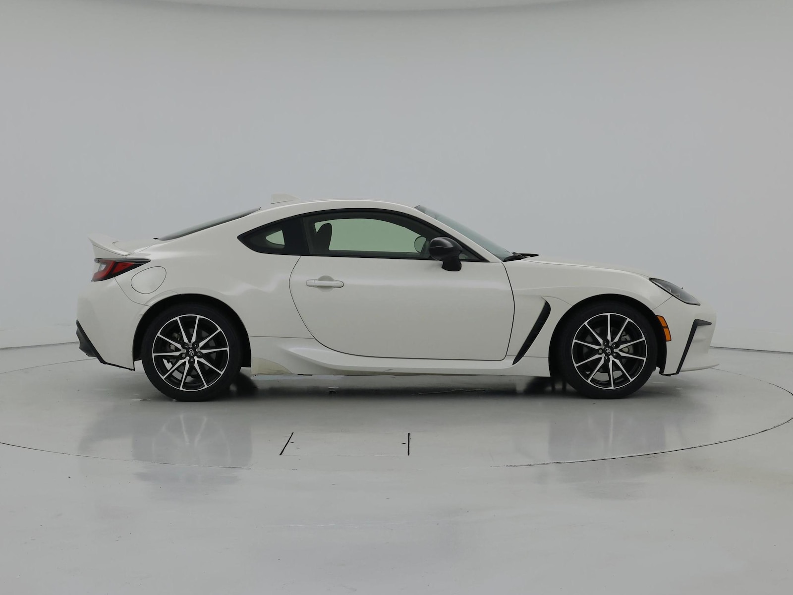 2023 Toyota GR86 Base - Photo 8
