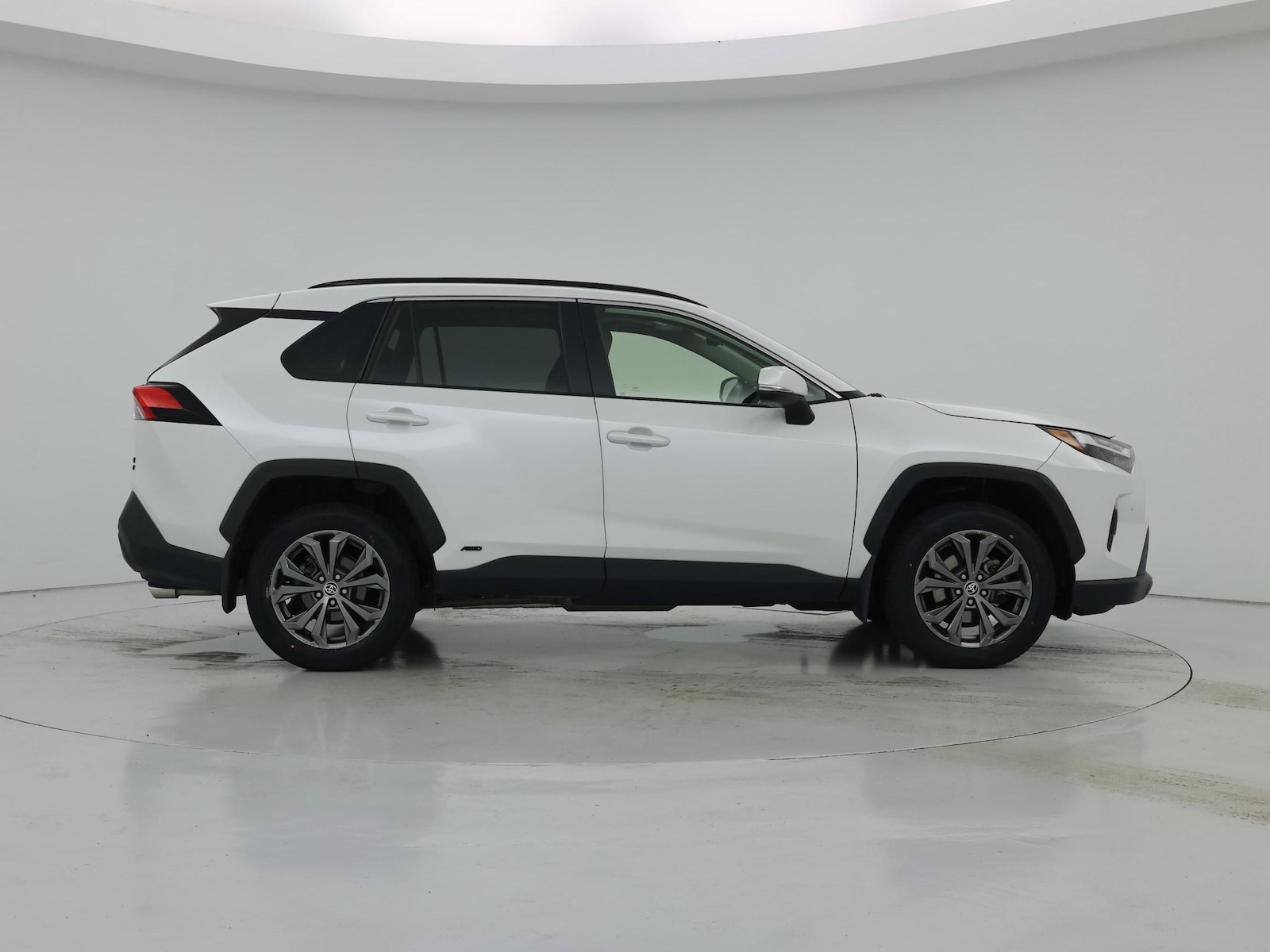 2024 Toyota RAV4 XLE Premium - Photo 8
