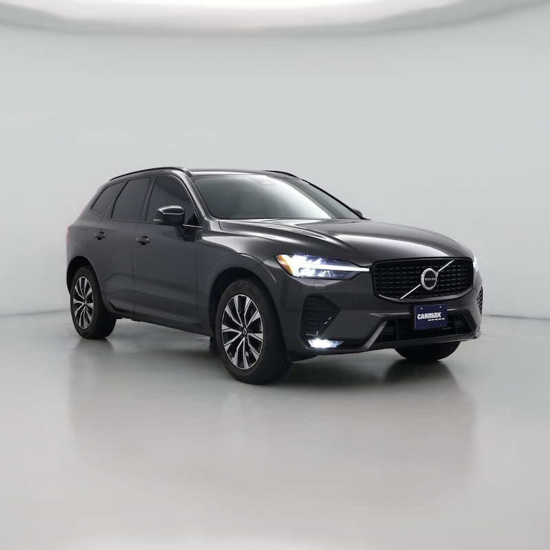 2023 Volvo XC60 B5 Plus Dark Theme