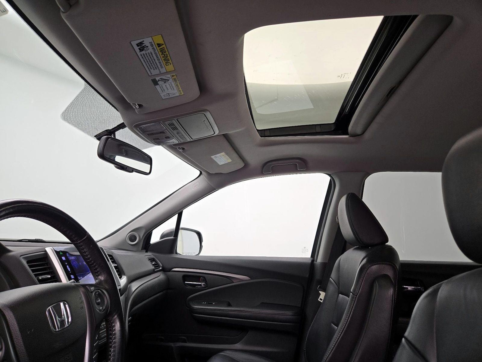 Sunroof(s) & Overhead Airbags