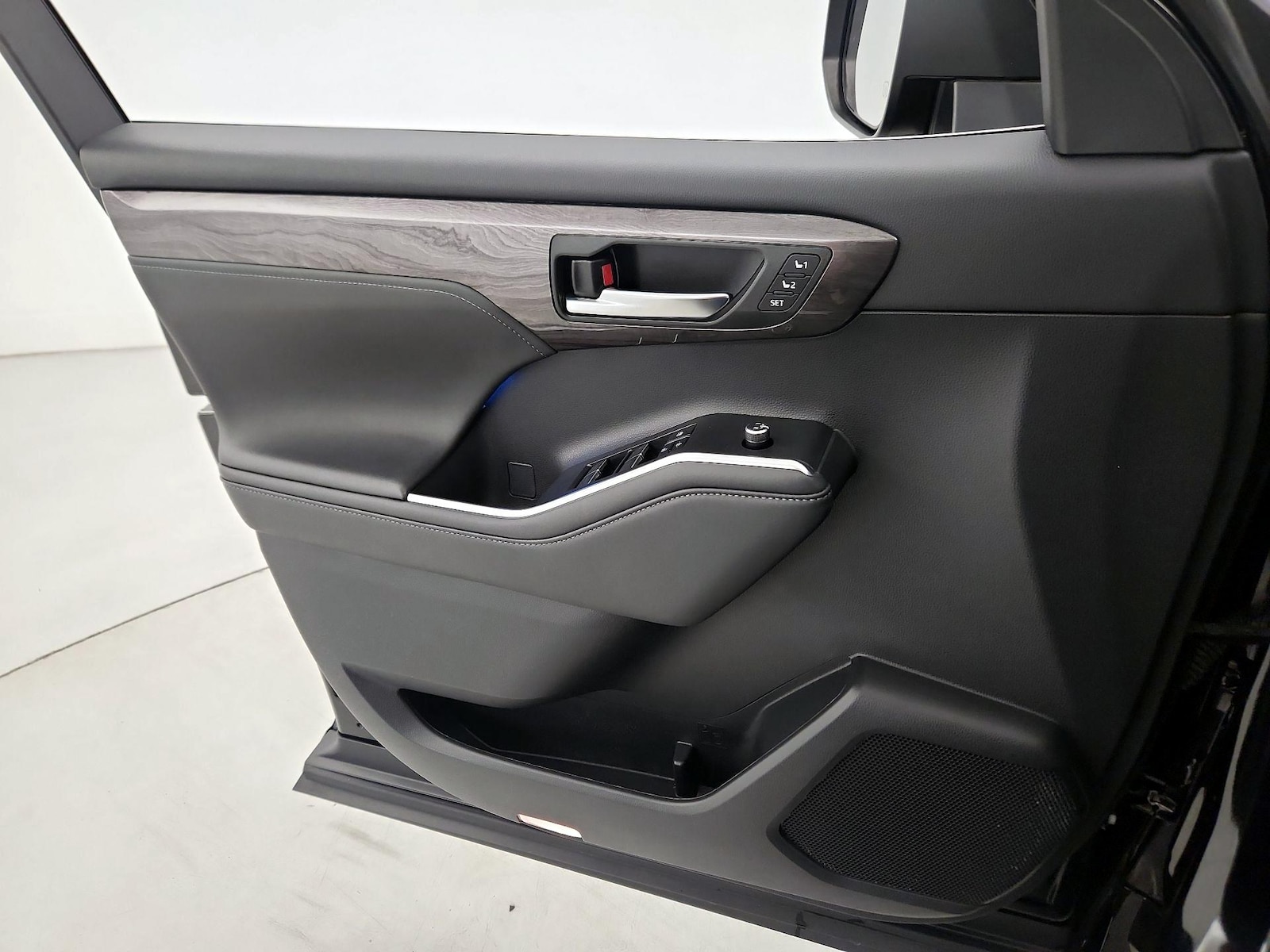 2022 Toyota Highlander Platinum - Photo 13