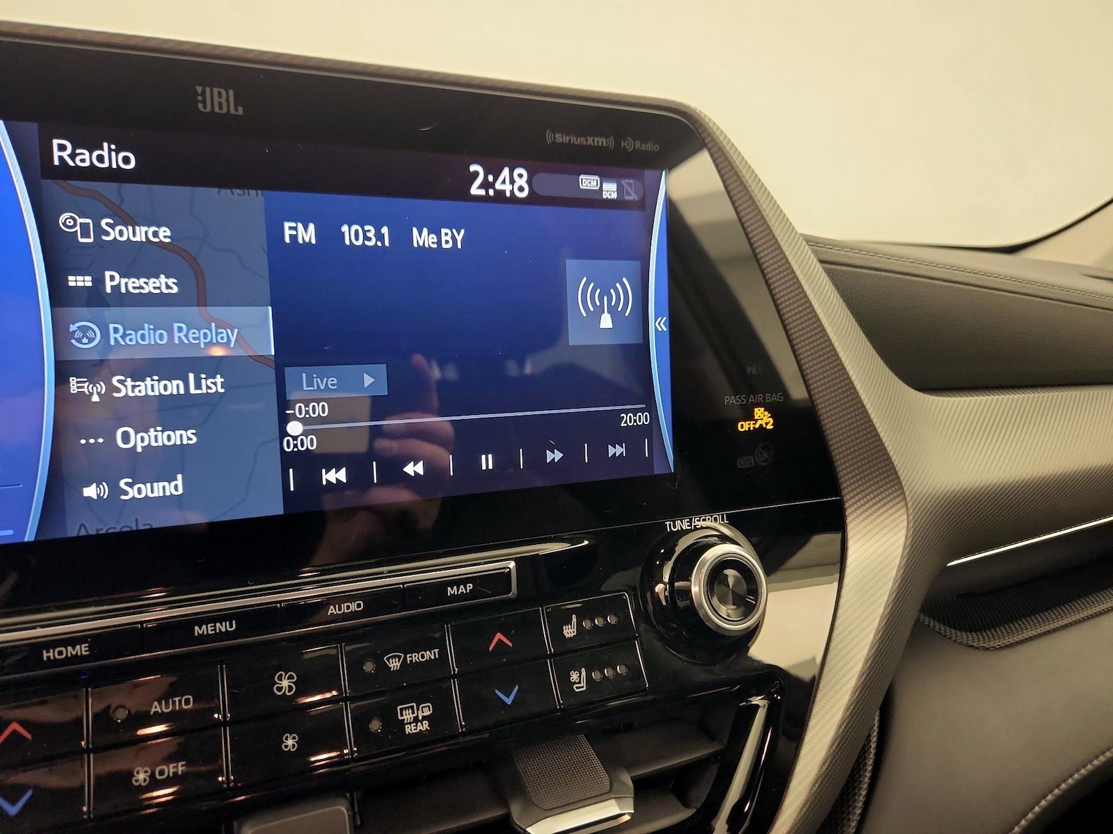 2022 Toyota Highlander Platinum - Photo 17