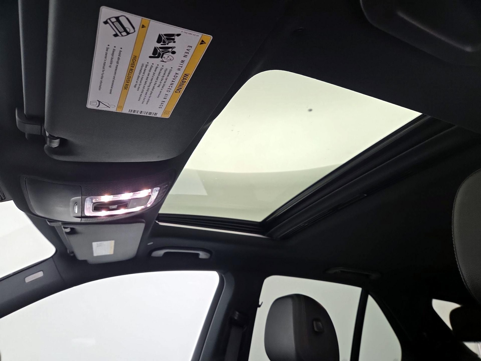 Sunroof(s) & Overhead Airbags