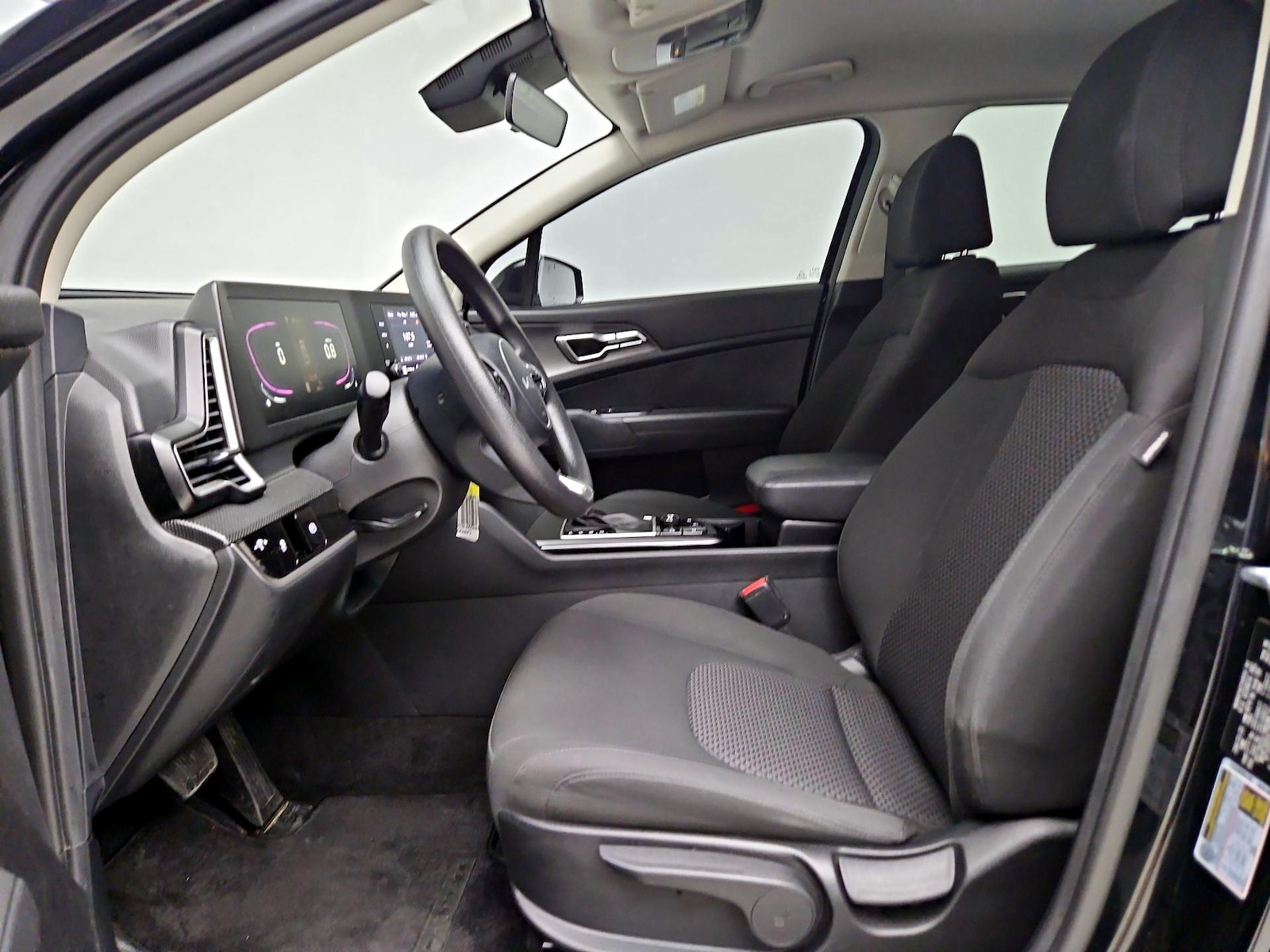 2025 Kia Sportage LX - Photo 12