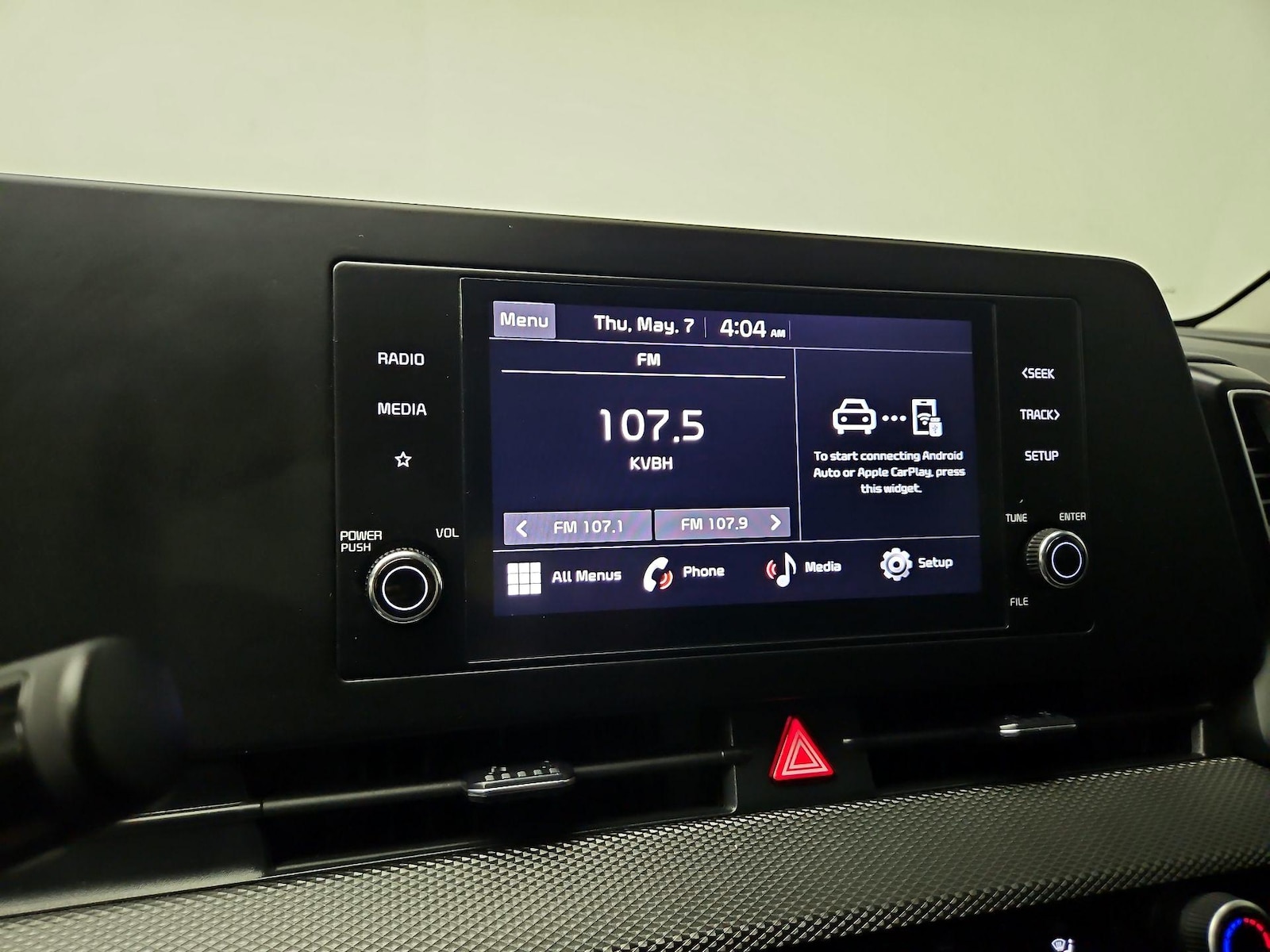 2025 Kia Sportage LX - Photo 16