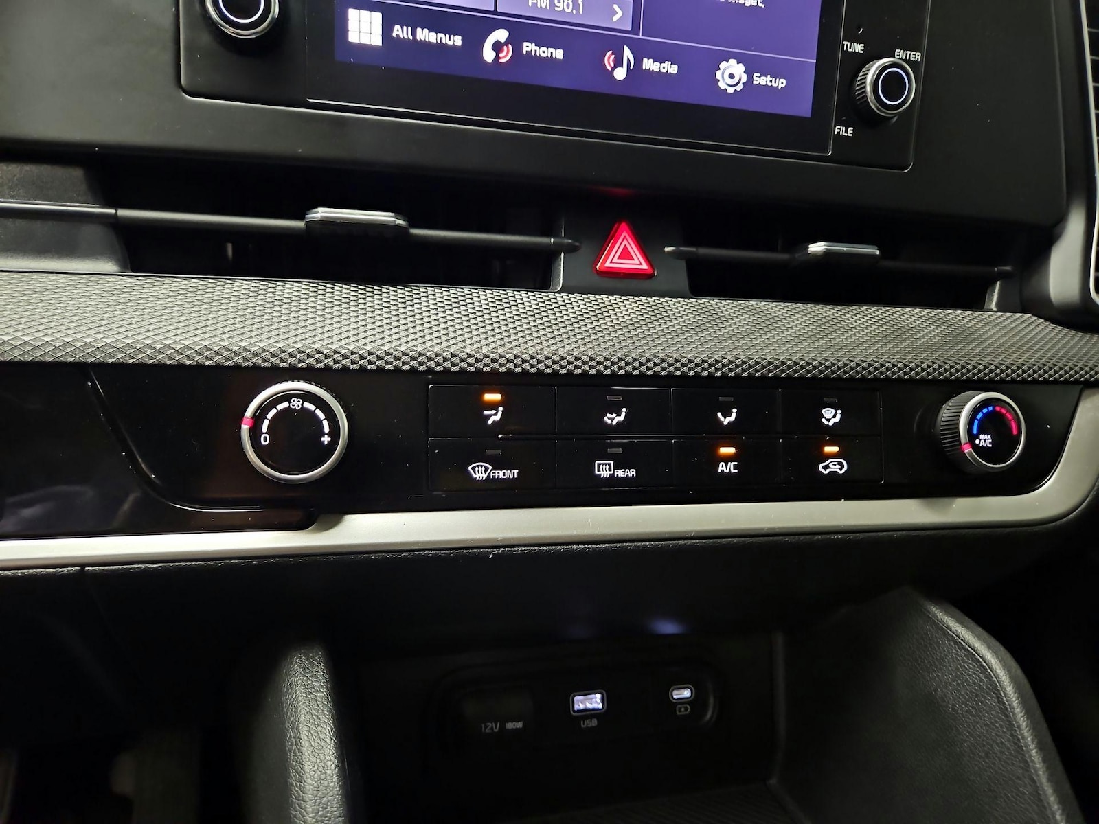 2025 Kia Sportage LX - Photo 17