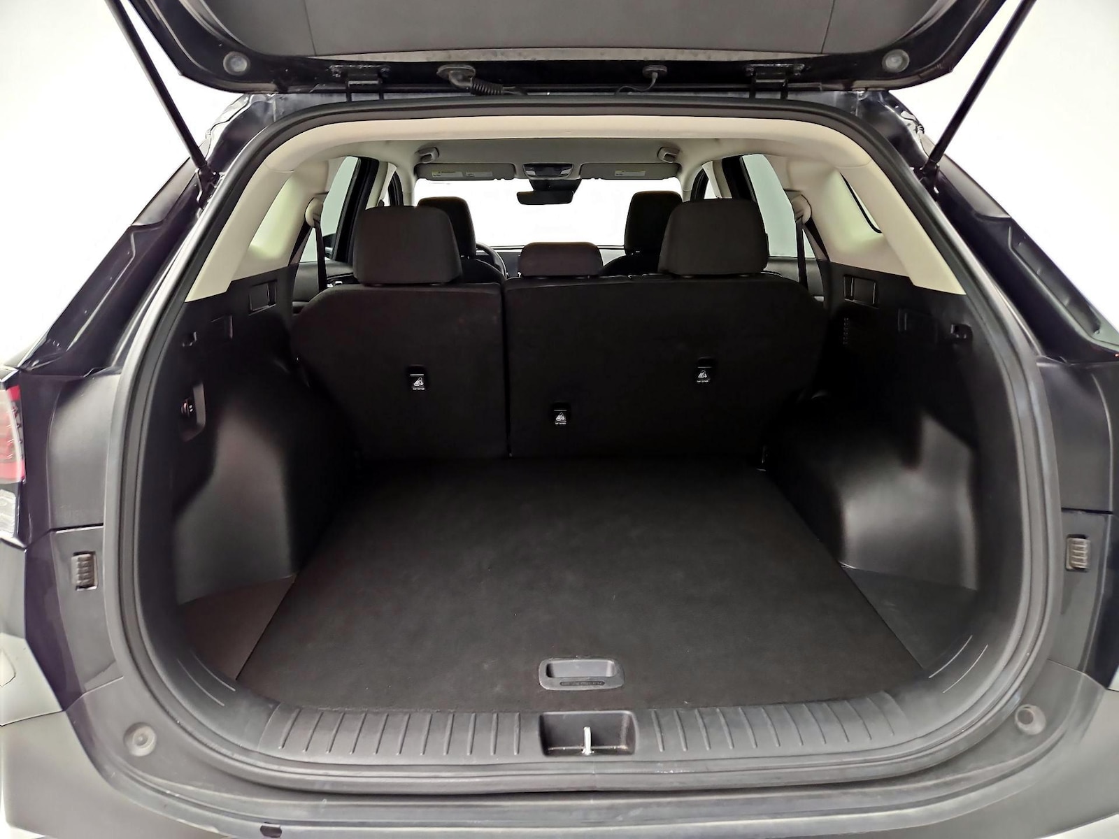 2025 Kia Sportage LX - Photo 21