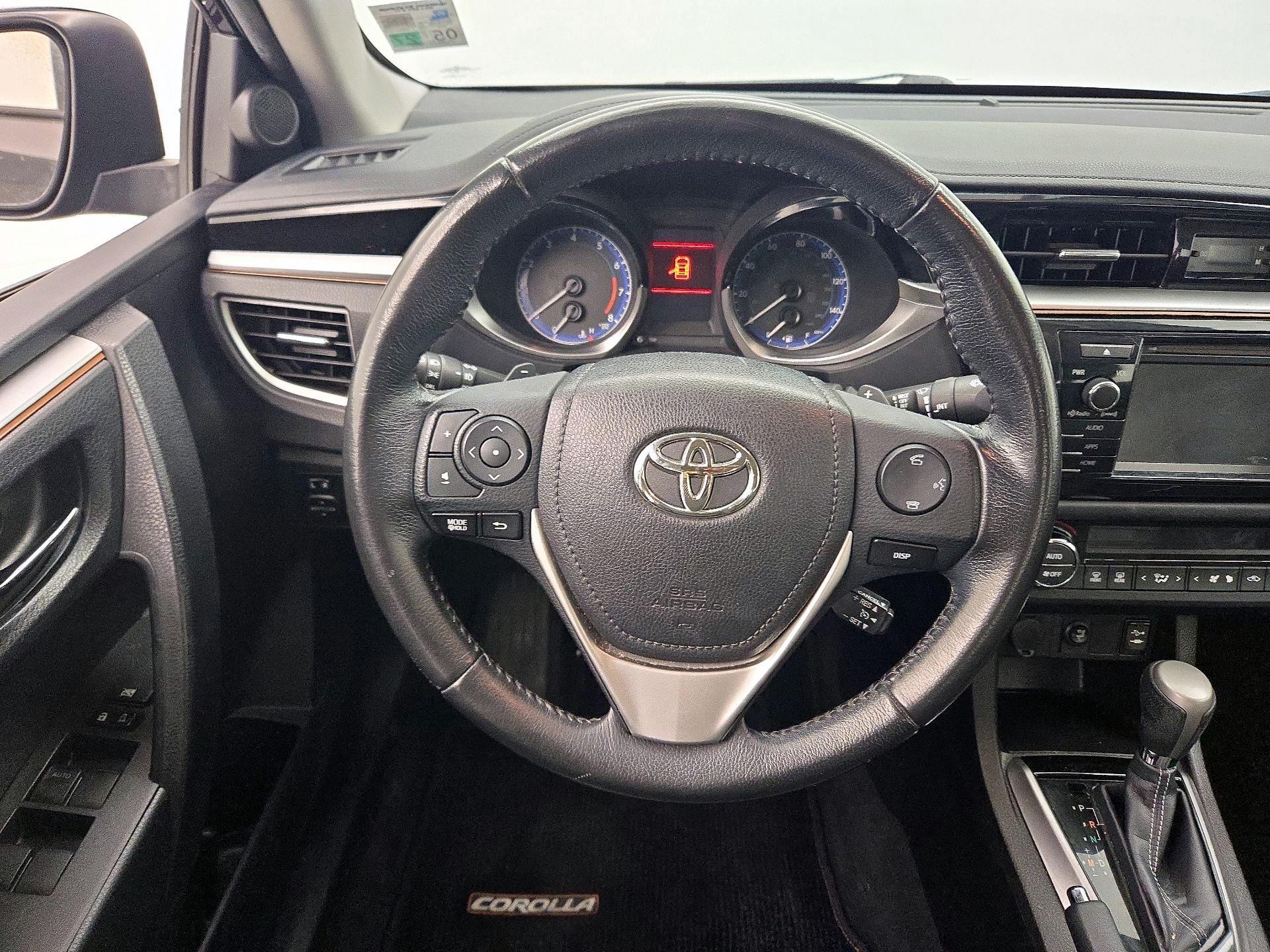 Thumbnail: 2016 Toyota Corolla - 10