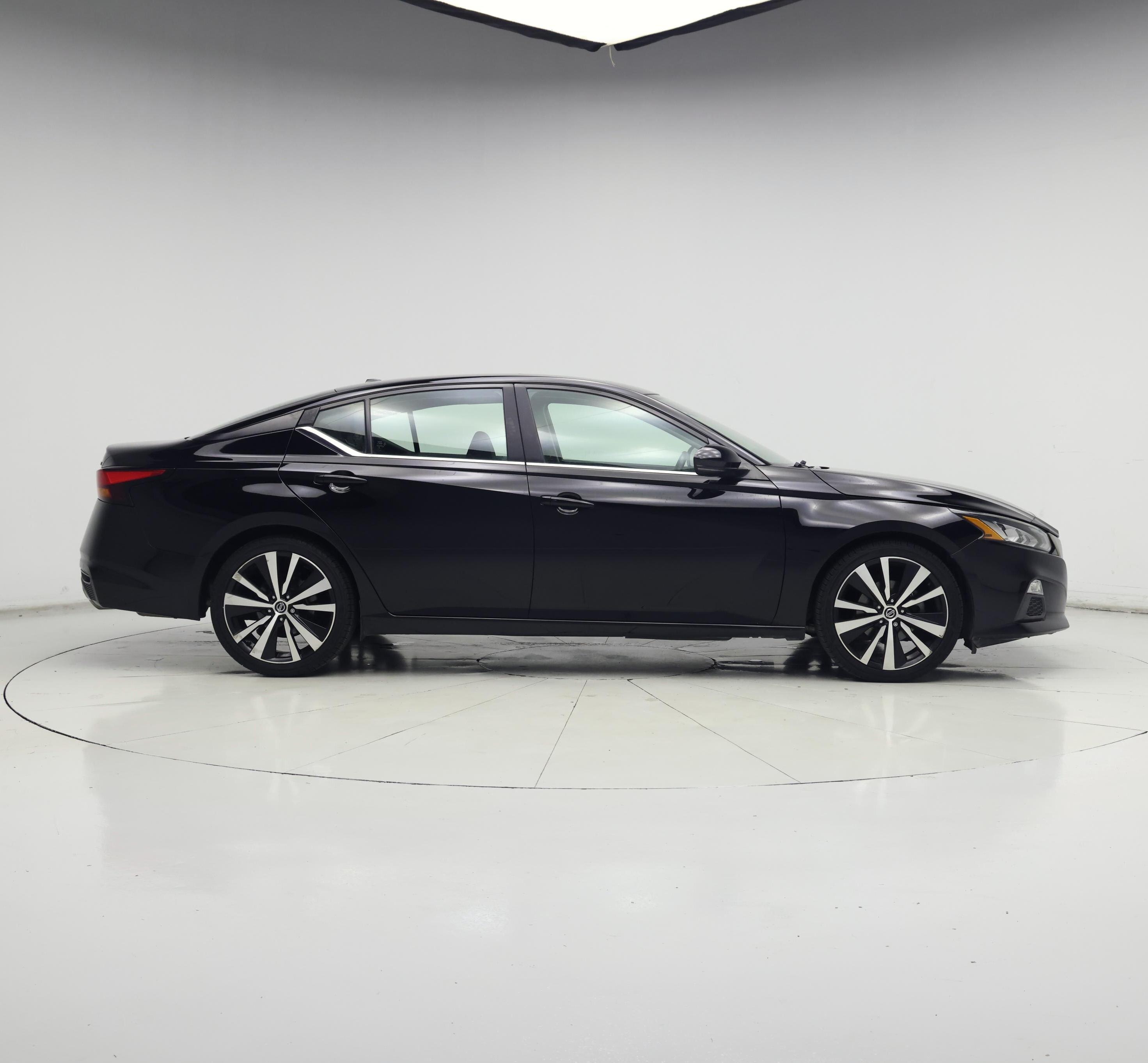 Thumbnail: 2020 Nissan Altima - 7