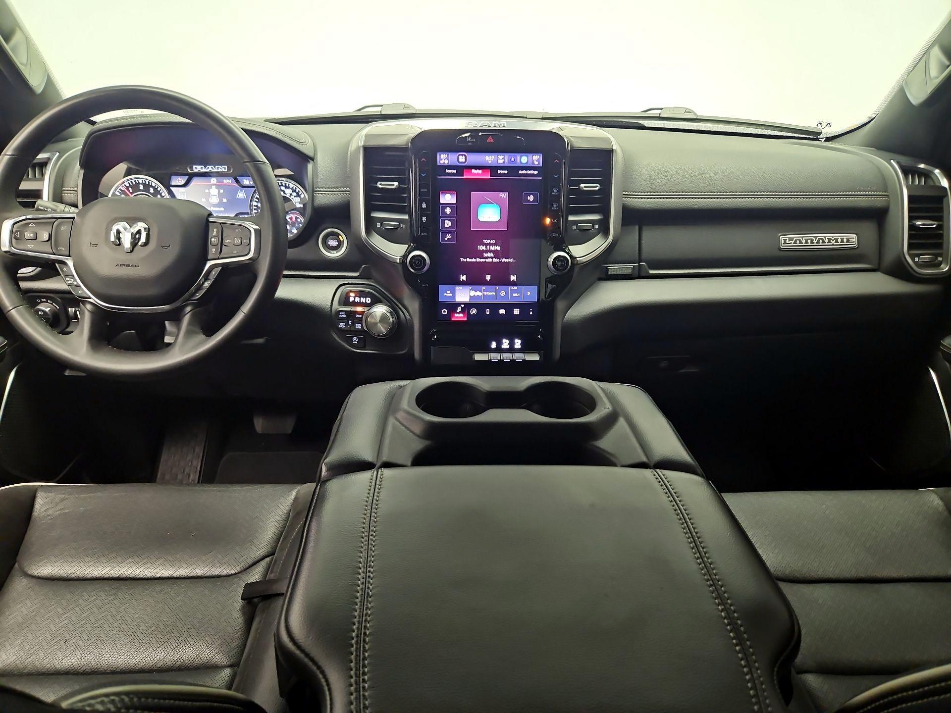 Thumbnail: 2025 RAM 1500 - 9