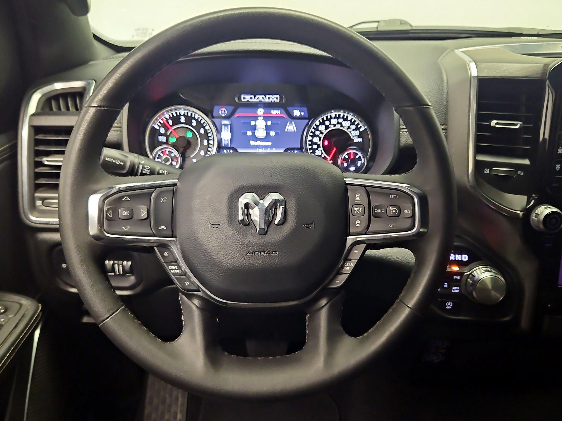 Thumbnail: 2025 RAM 1500 - 10