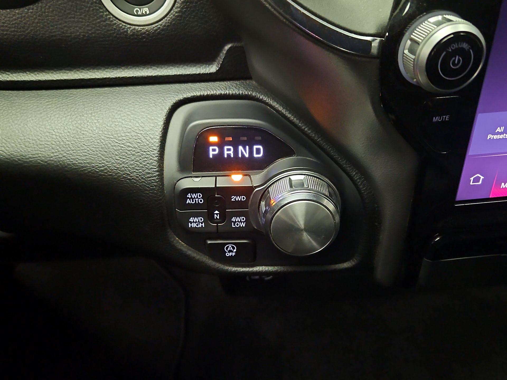 Thumbnail: 2025 RAM 1500 - 18