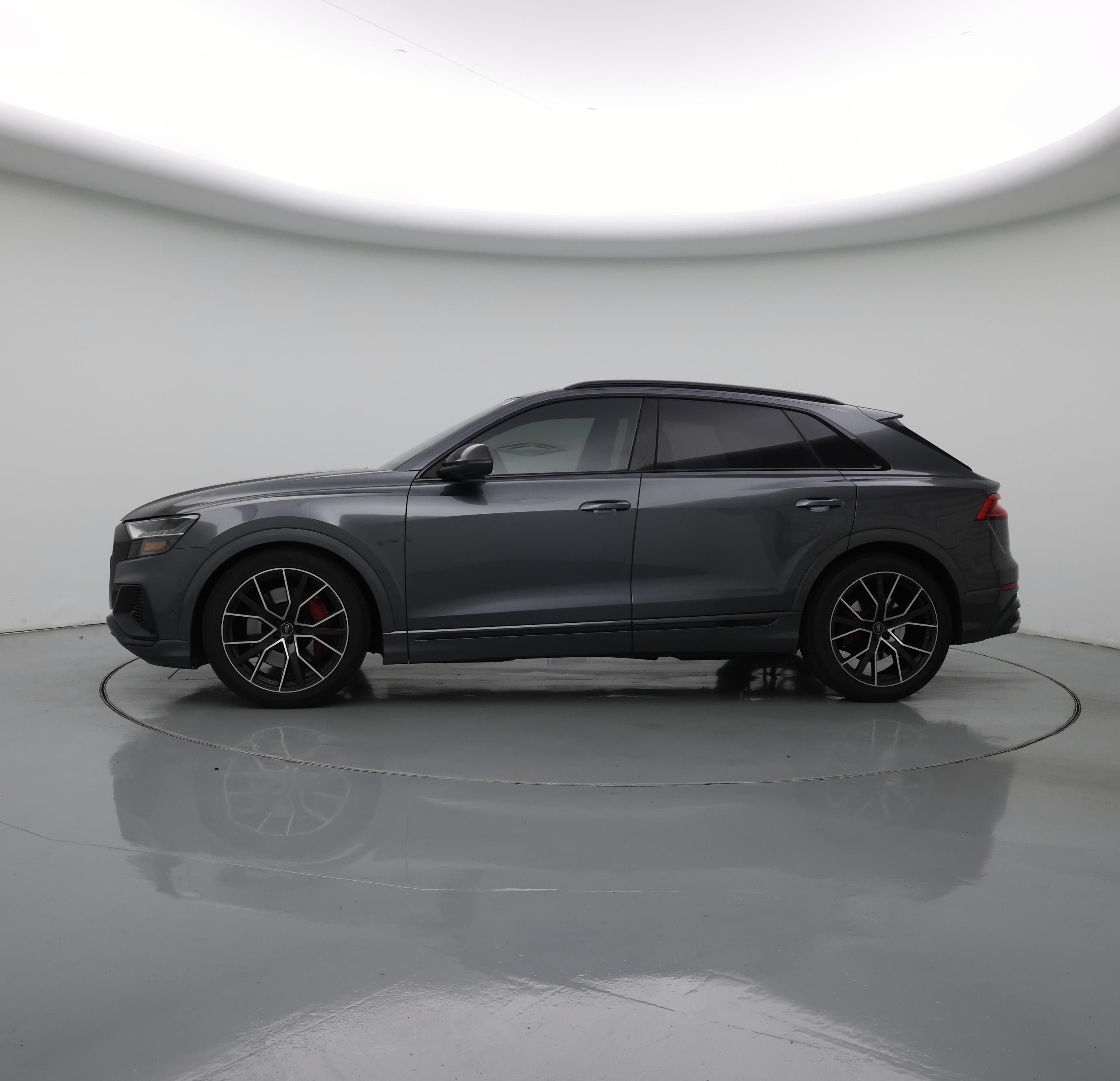 Thumbnail: 2023 Audi SQ8 - 3