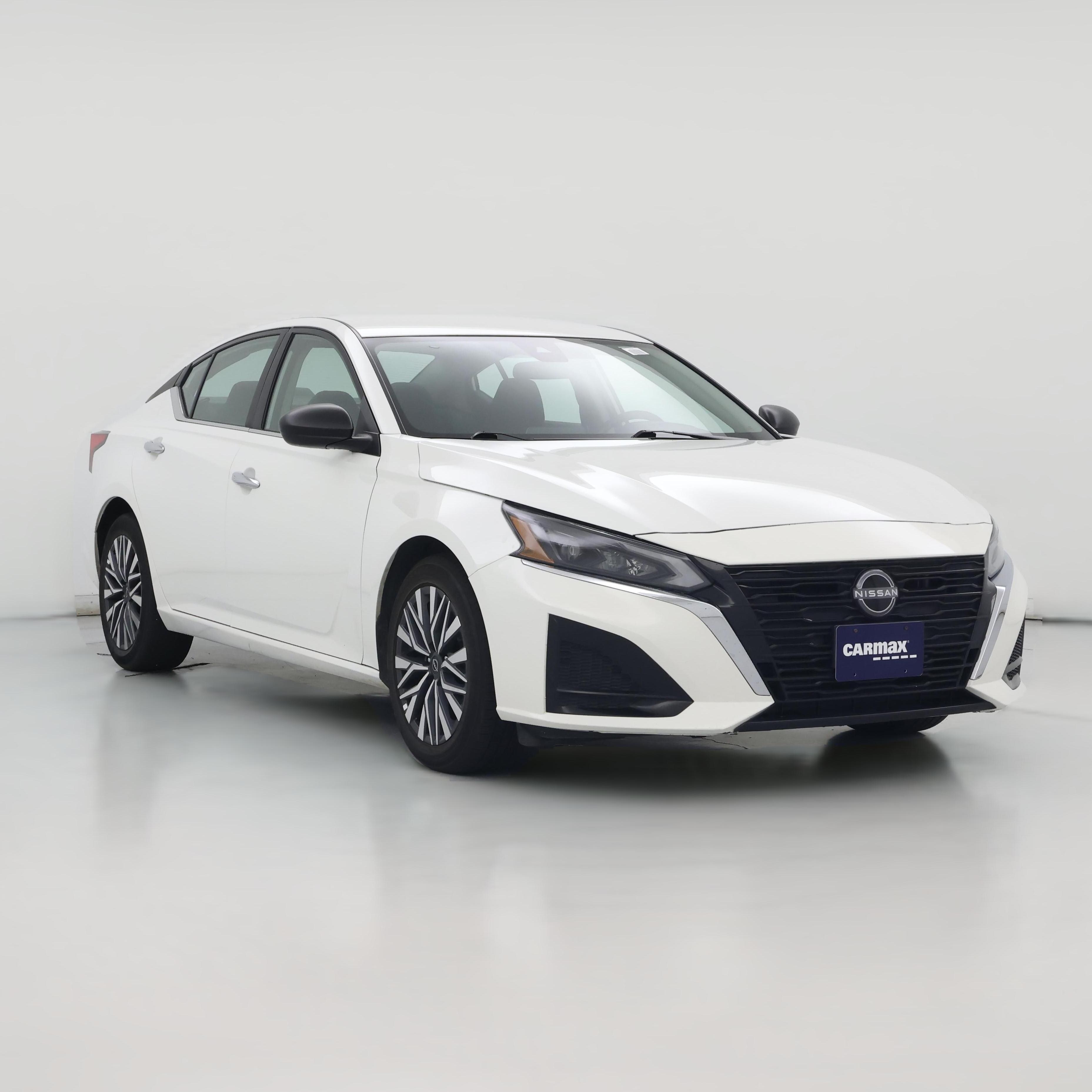 Thumbnail: 2025 Nissan Altima - 1