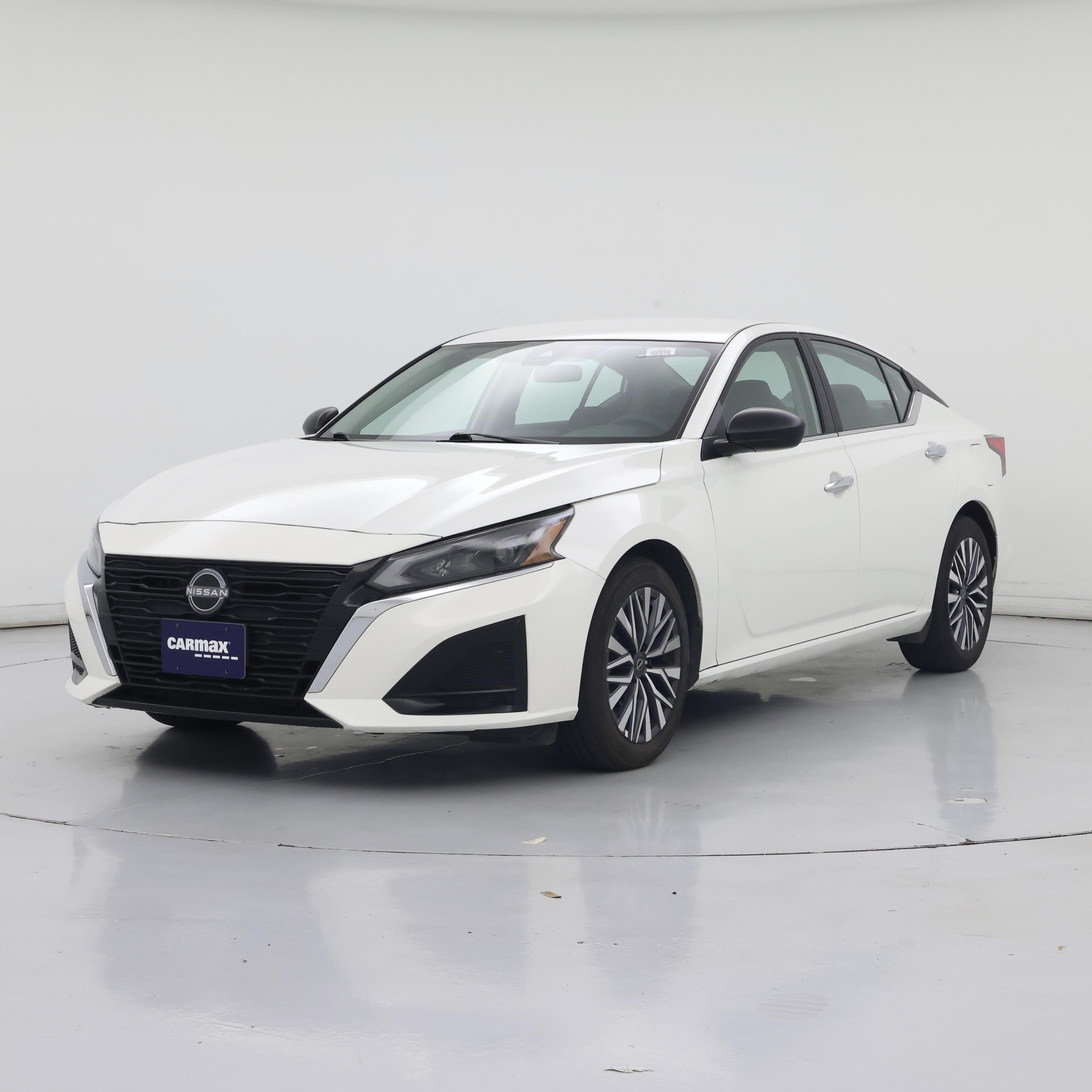 Thumbnail: 2025 Nissan Altima - 4