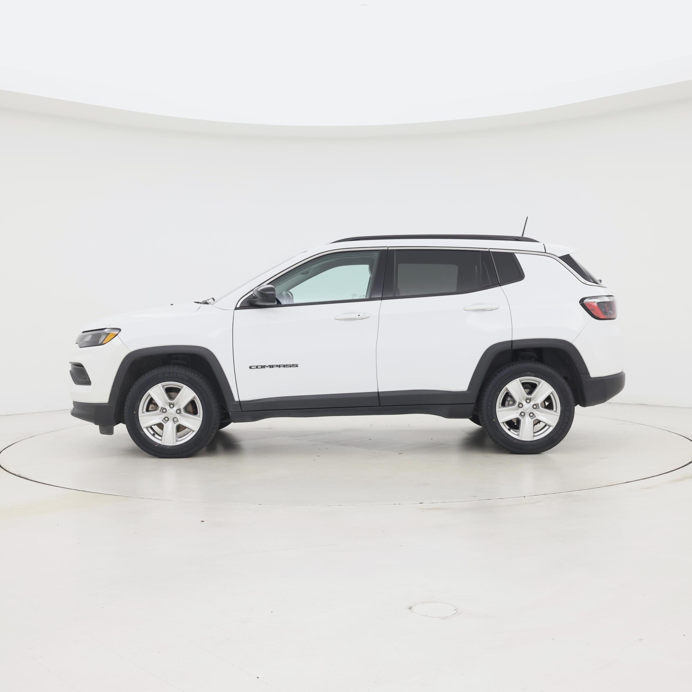Thumbnail: 2022 Jeep Compass - 3