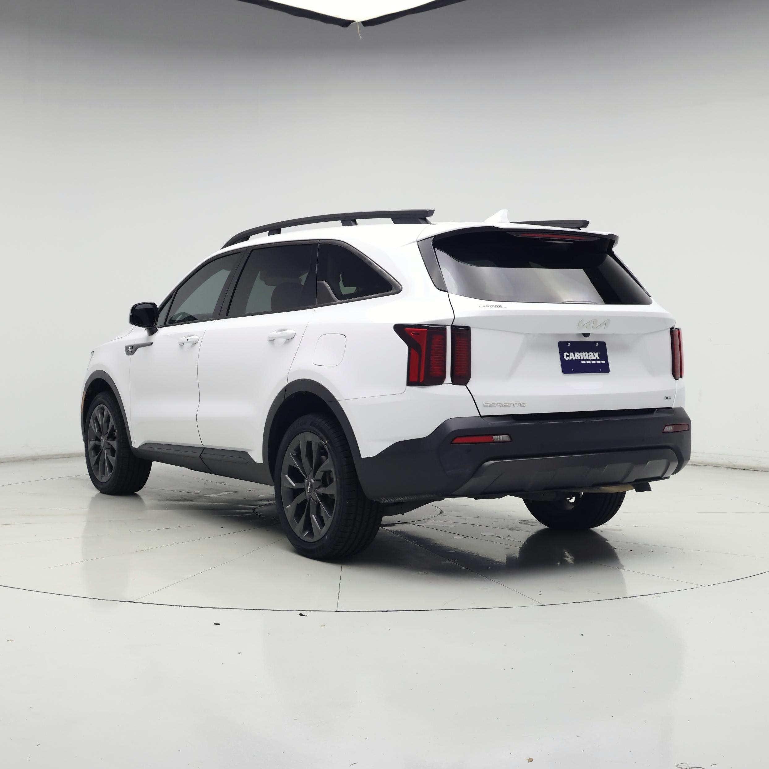 Thumbnail: 2023 Kia Sorento - 2