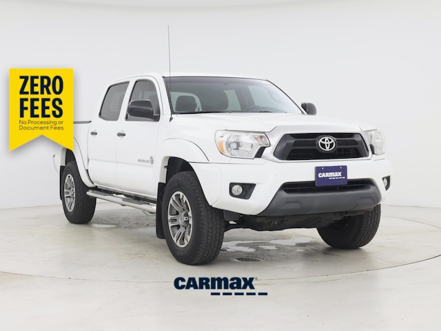 White 2015 Toyota Tacoma Double Cab V6 PreRunner Pickup Truck 4X2 Automatic