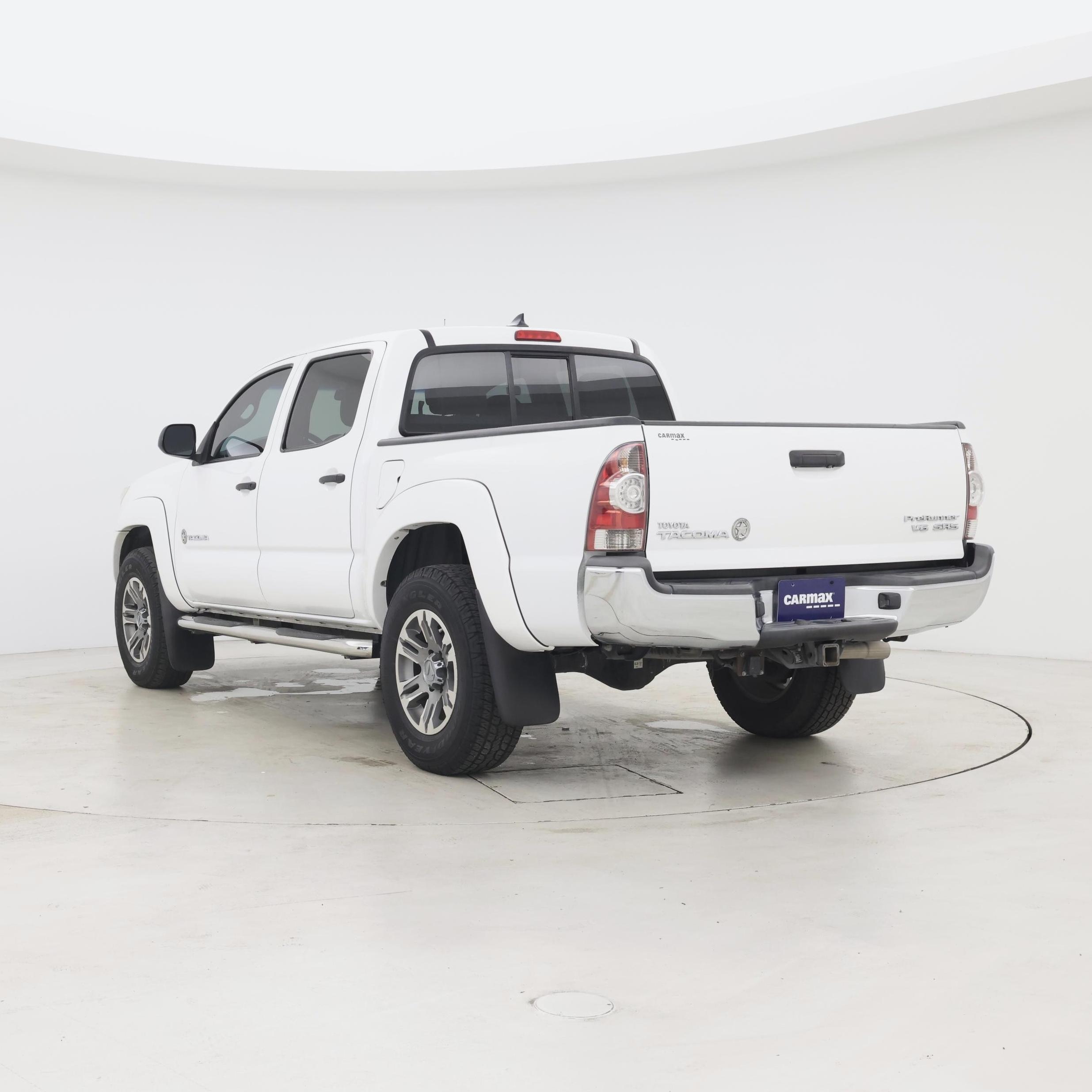 Thumbnail: 2015 Toyota Tacoma - 2