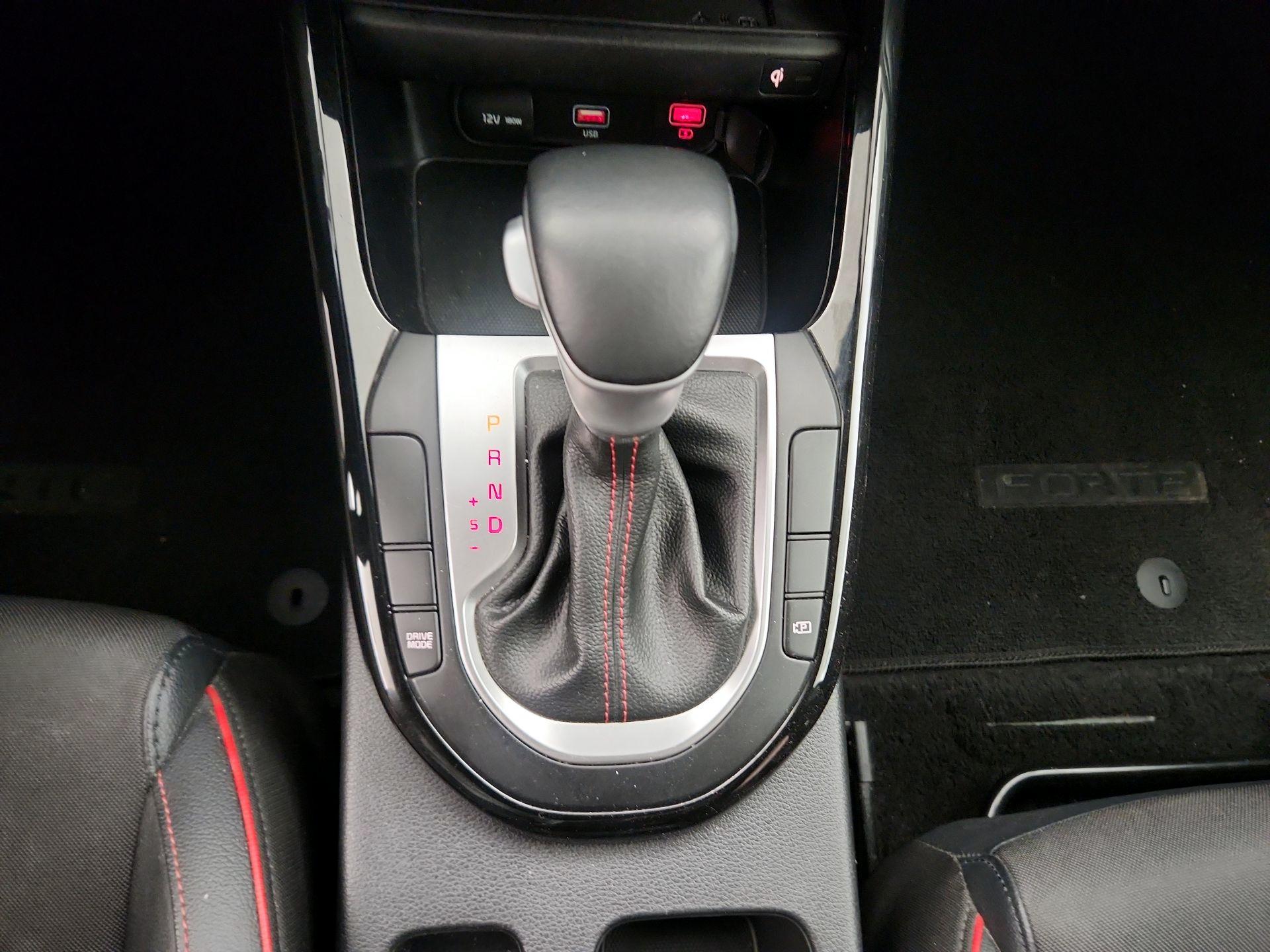 Thumbnail: 2023 Kia Forte - 18