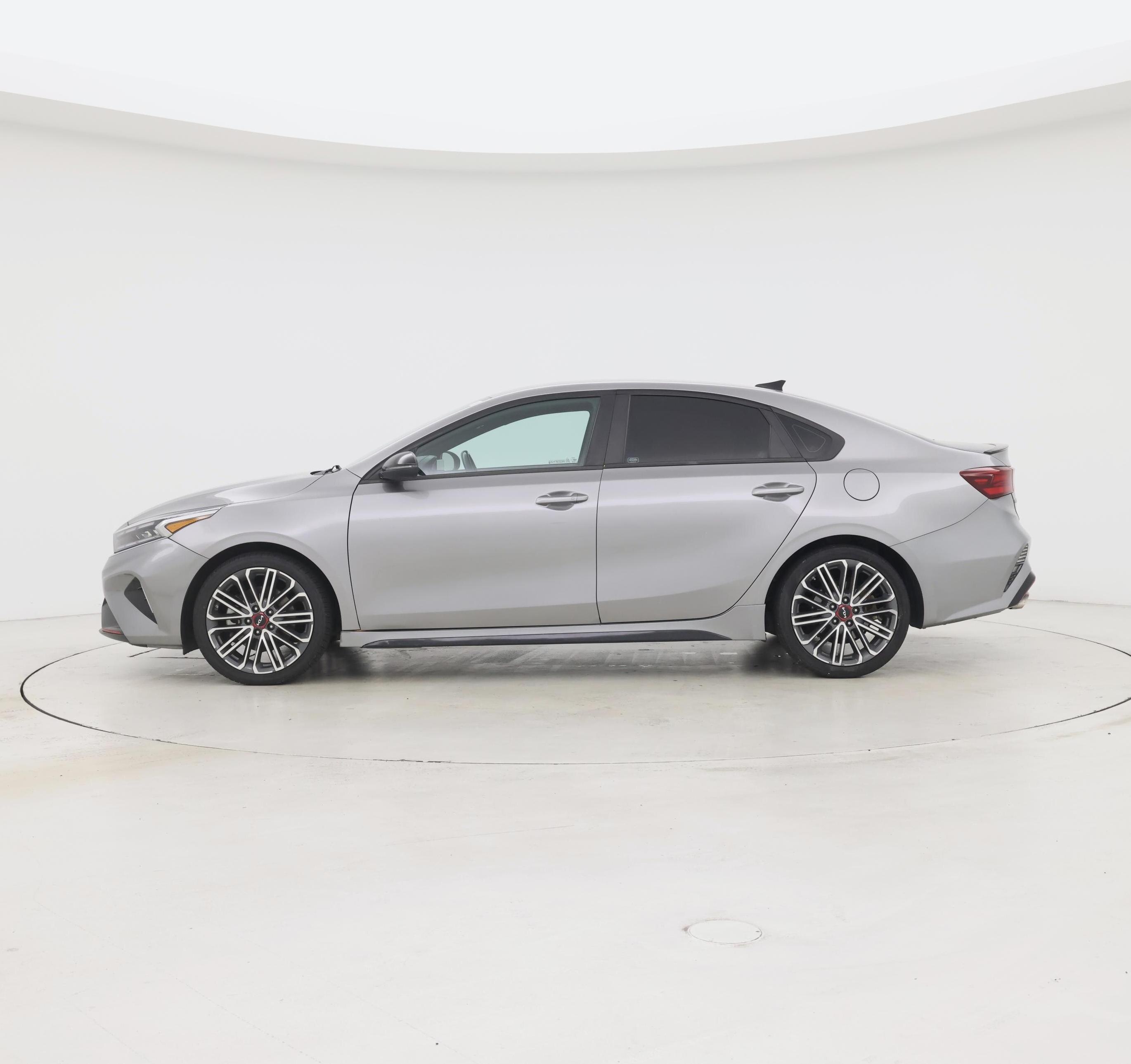 Thumbnail: 2023 Kia Forte - 3