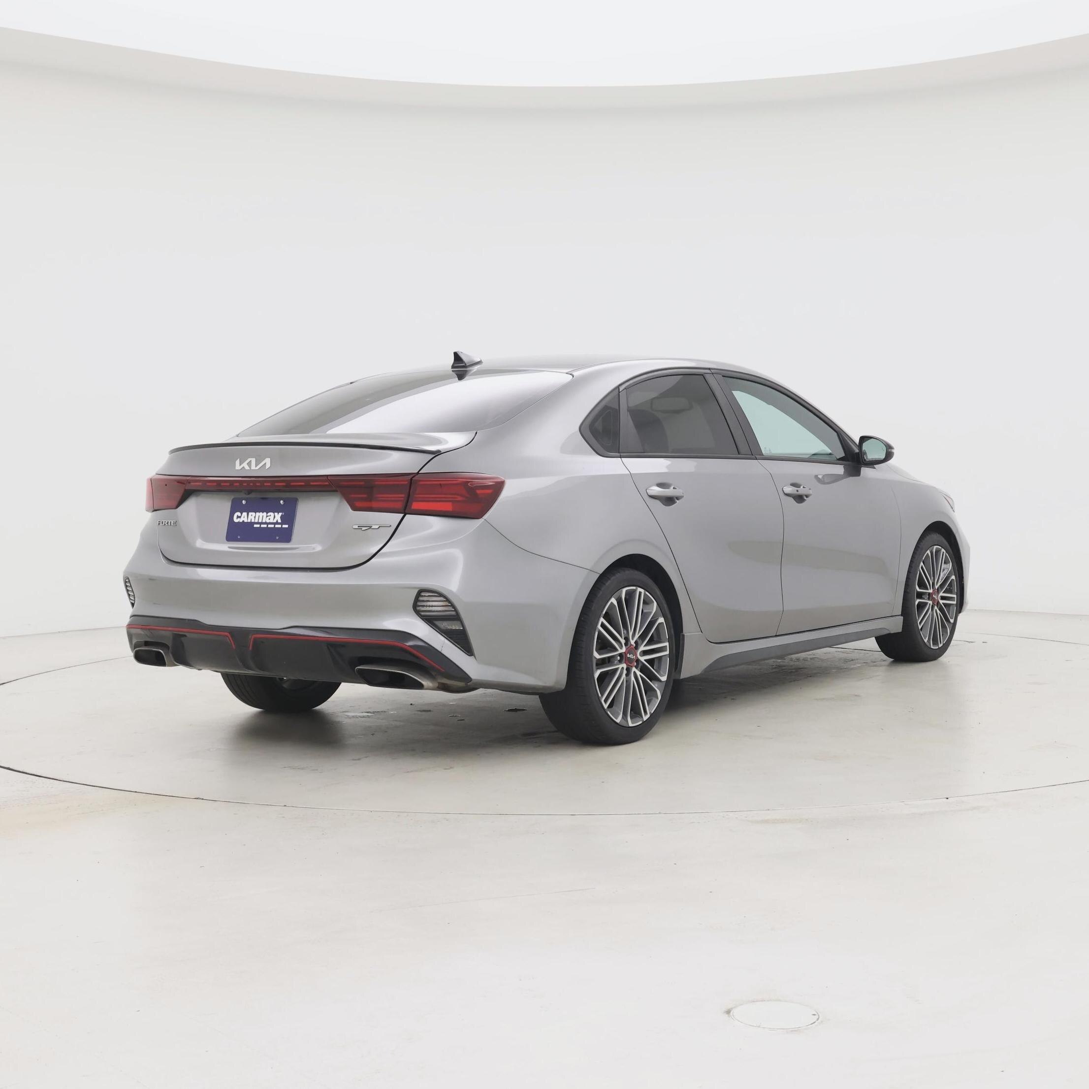 Thumbnail: 2023 Kia Forte - 8