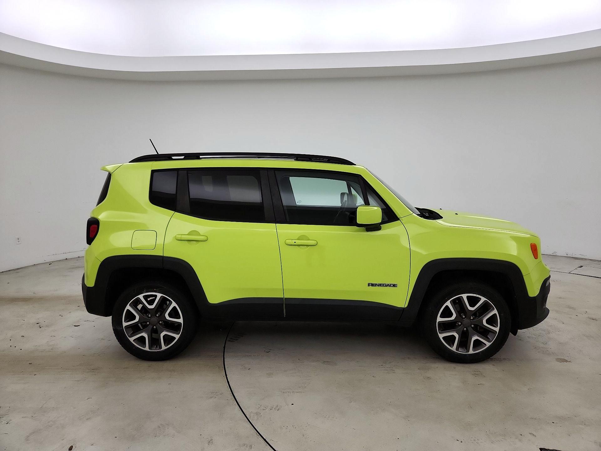 Thumbnail: 2017 Jeep Renegade - 4
