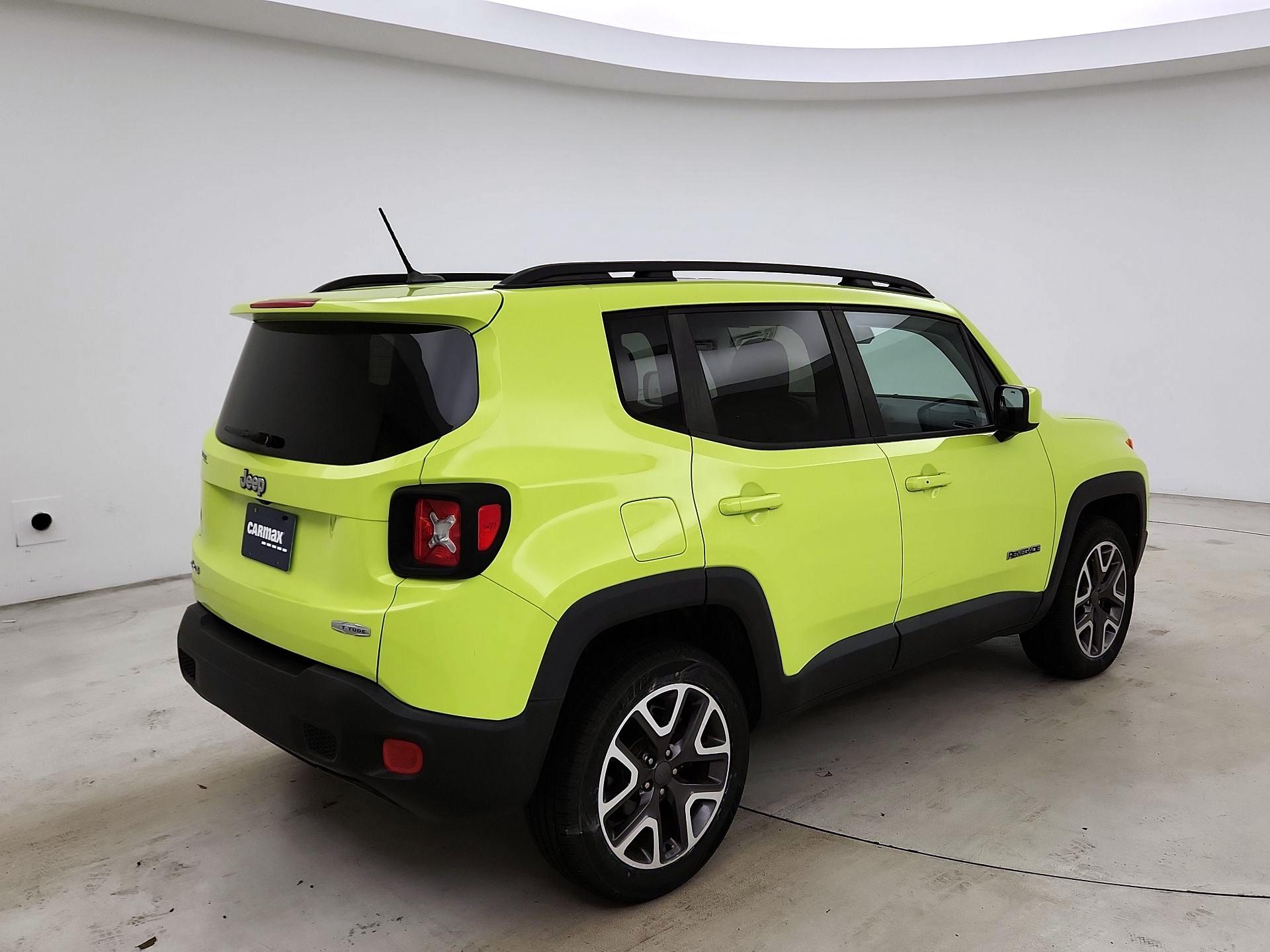 Thumbnail: 2017 Jeep Renegade - 5