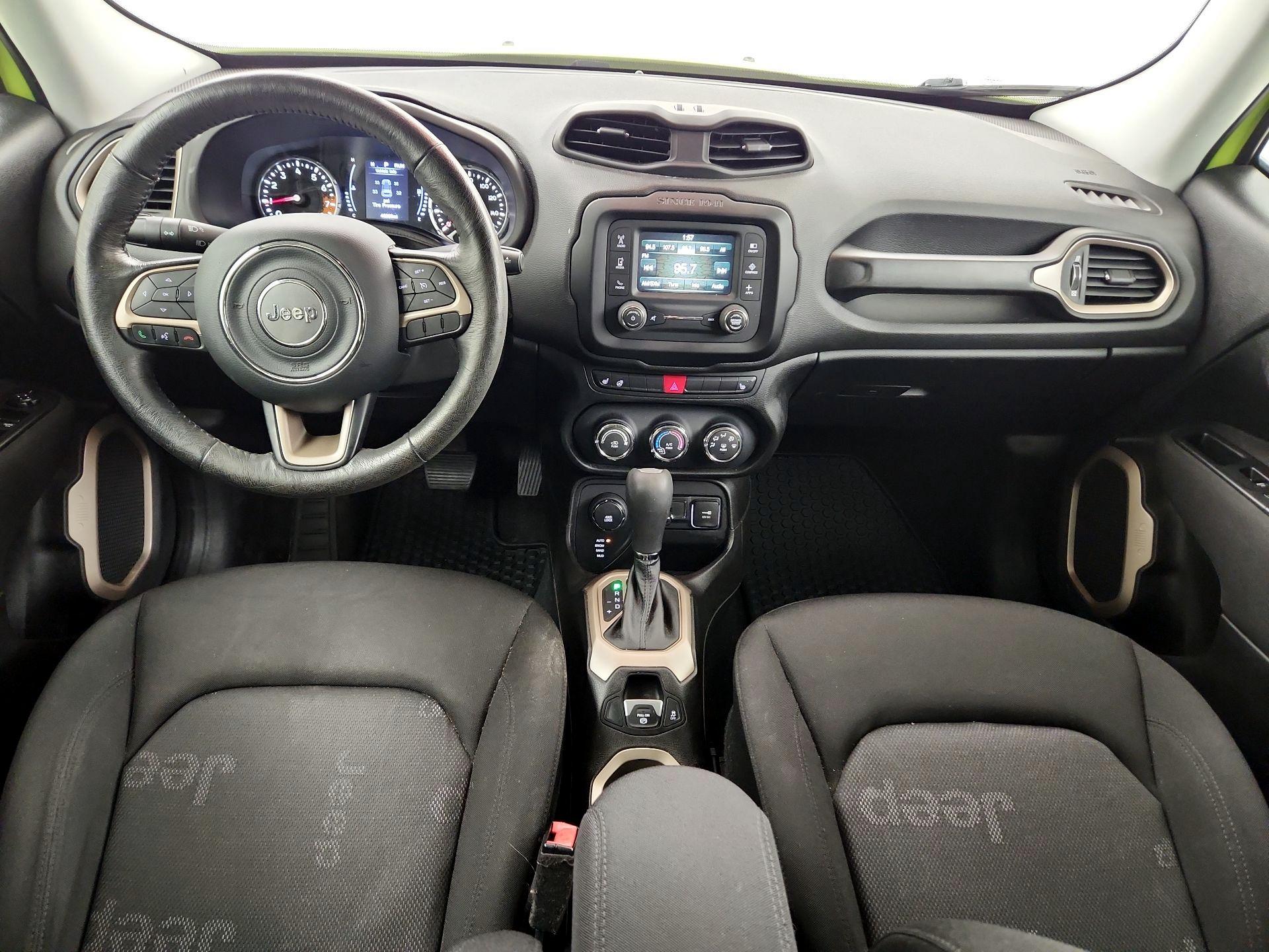 Thumbnail: 2017 Jeep Renegade - 8