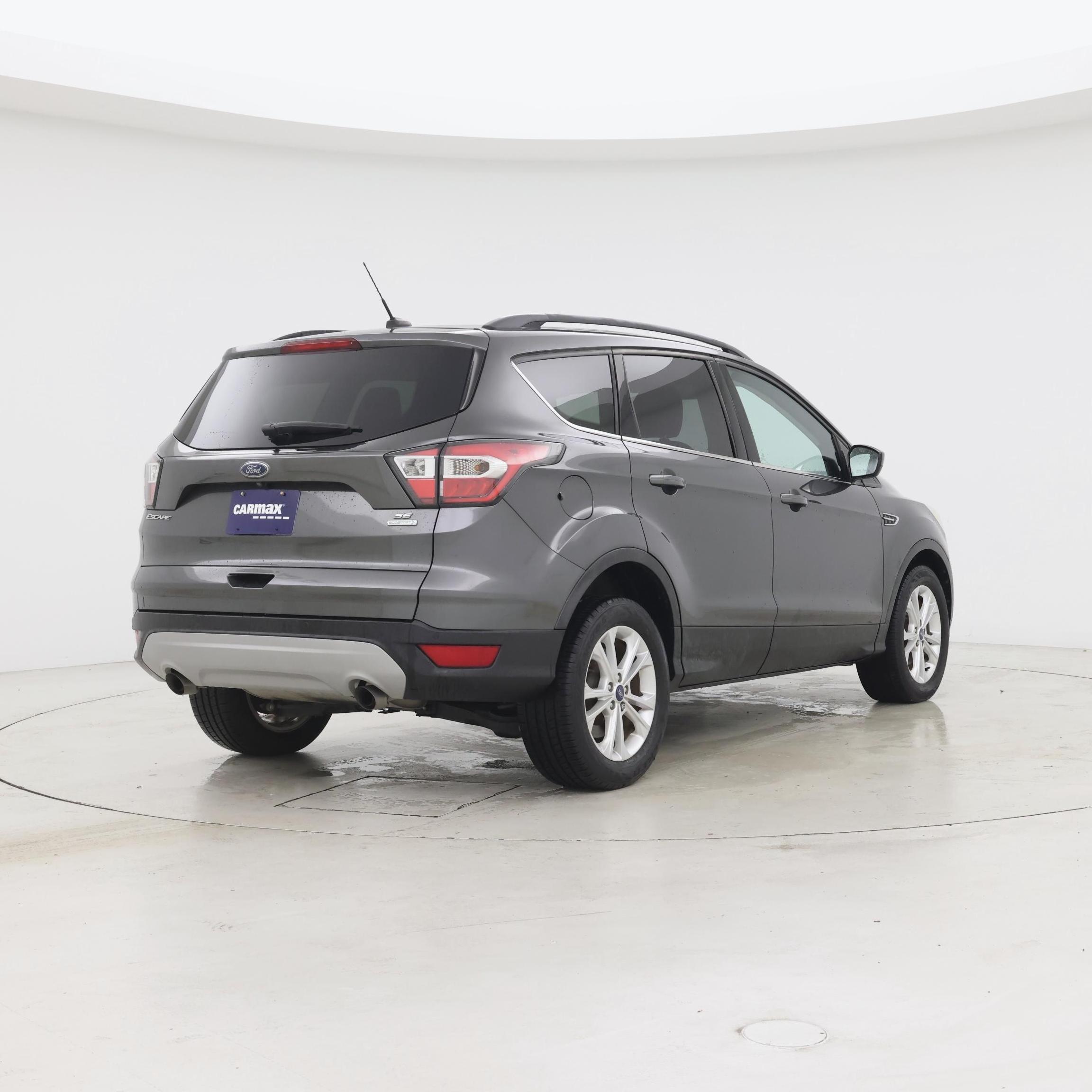 Thumbnail: 2017 Ford Escape - 8