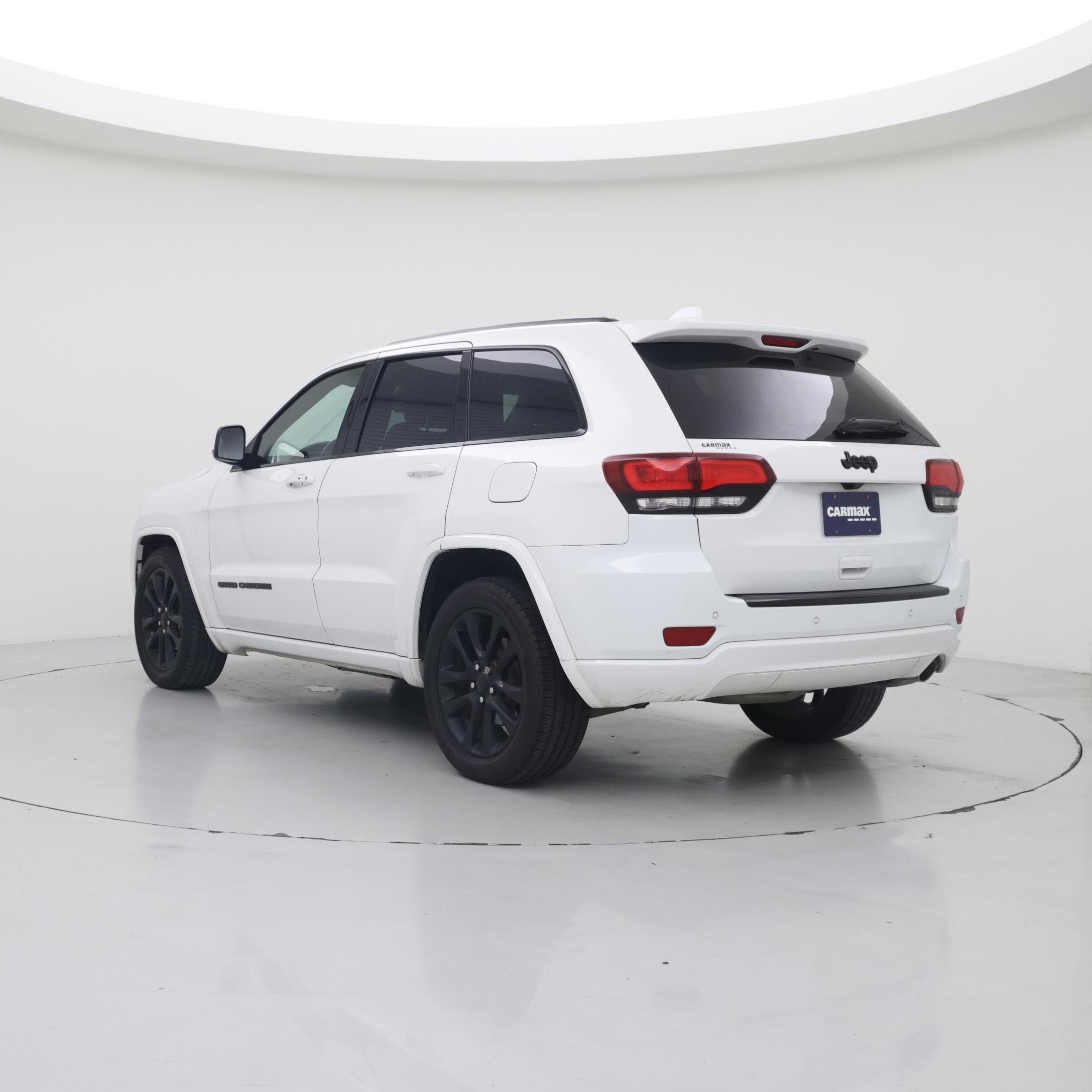 Thumbnail: 2018 Jeep Grand Cherokee - 2