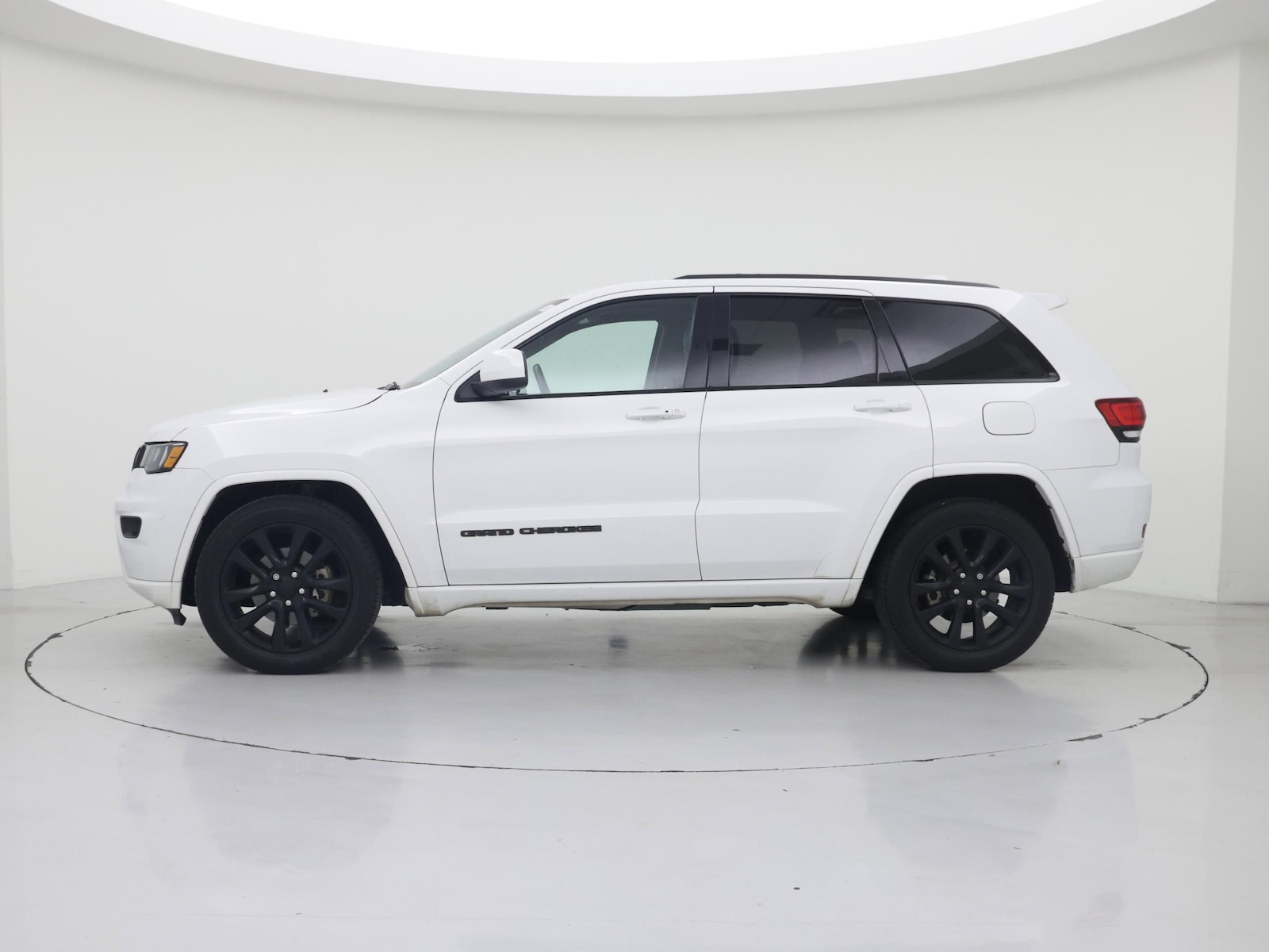 2018 Jeep Grand Cherokee Altitude - Photo 4