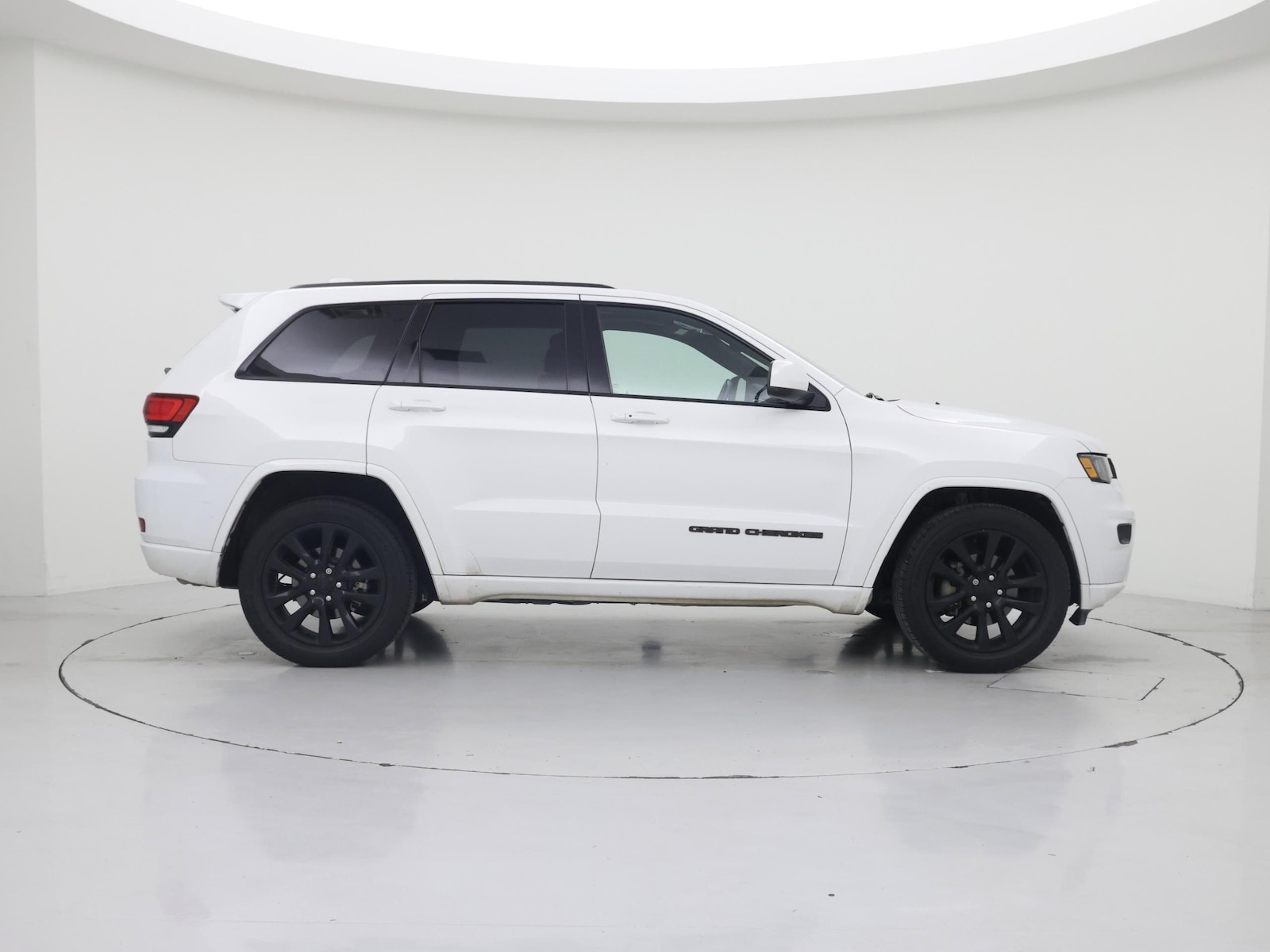 2018 Jeep Grand Cherokee Altitude - Photo 8