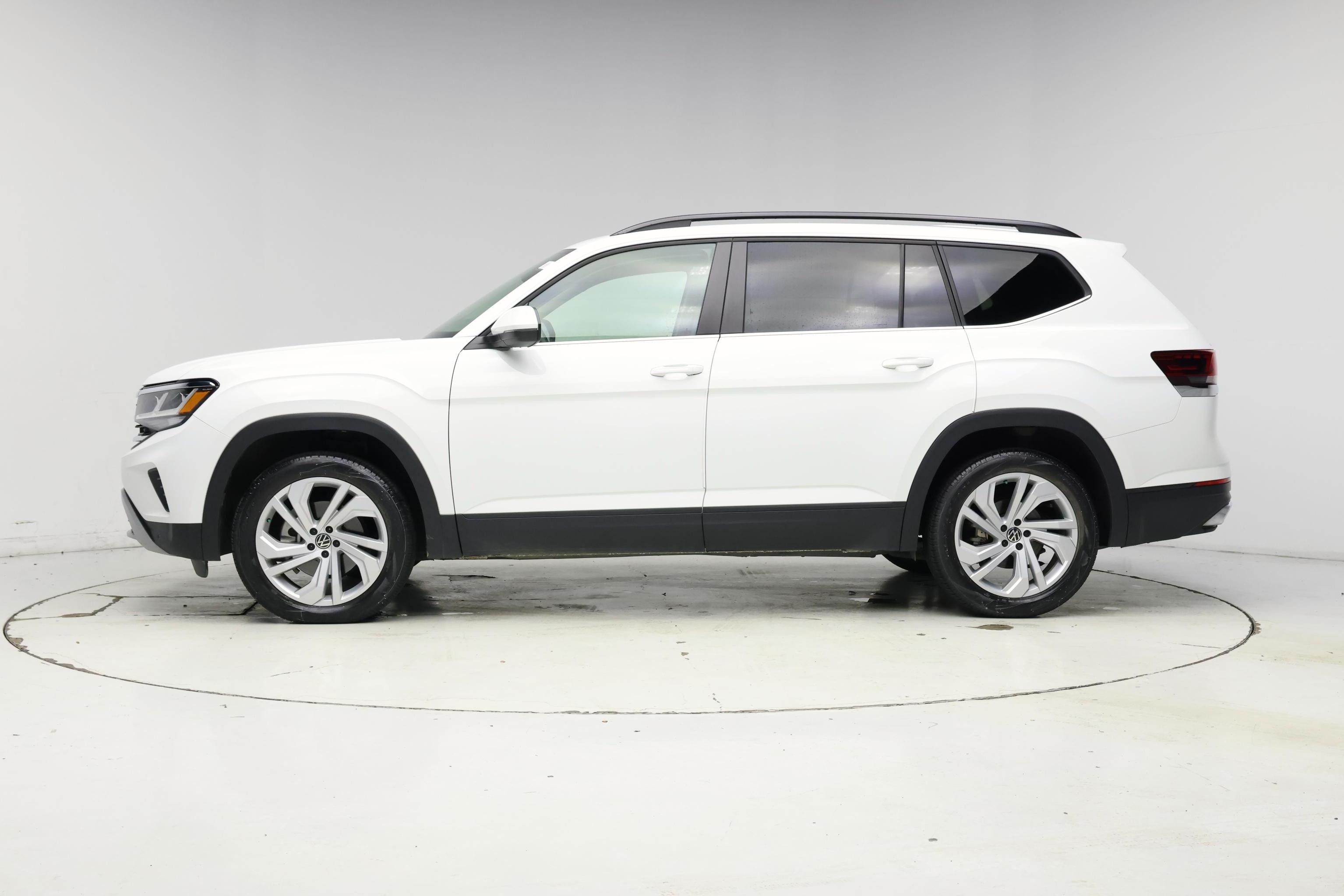 Thumbnail: 2022 Volkswagen Atlas - 3