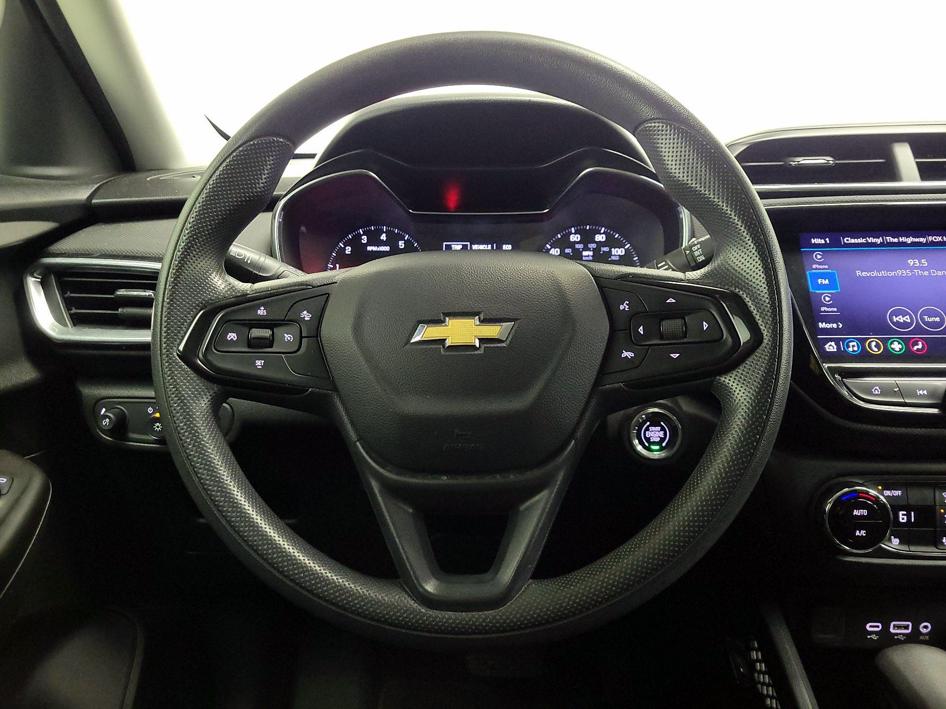 Thumbnail: 2023 Chevrolet TrailBlazer - 10