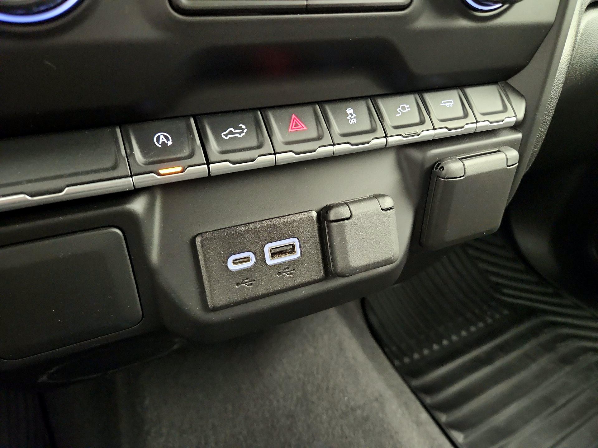 Thumbnail: 2022 Chevrolet Silverado 1500 - 18