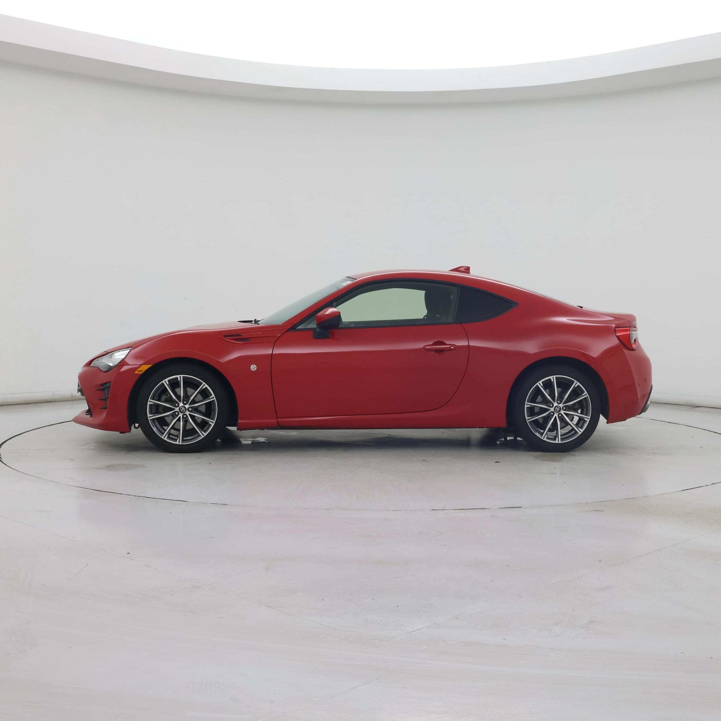 Thumbnail: 2017 Toyota 86 - 3