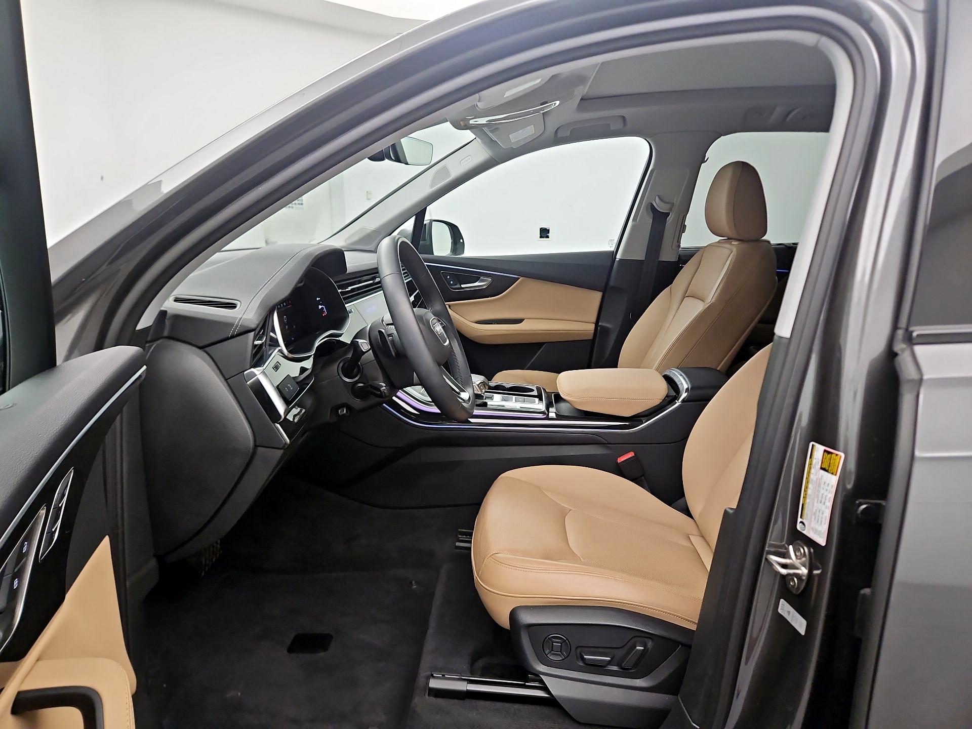 Thumbnail: 2023 Audi Q7 - 11
