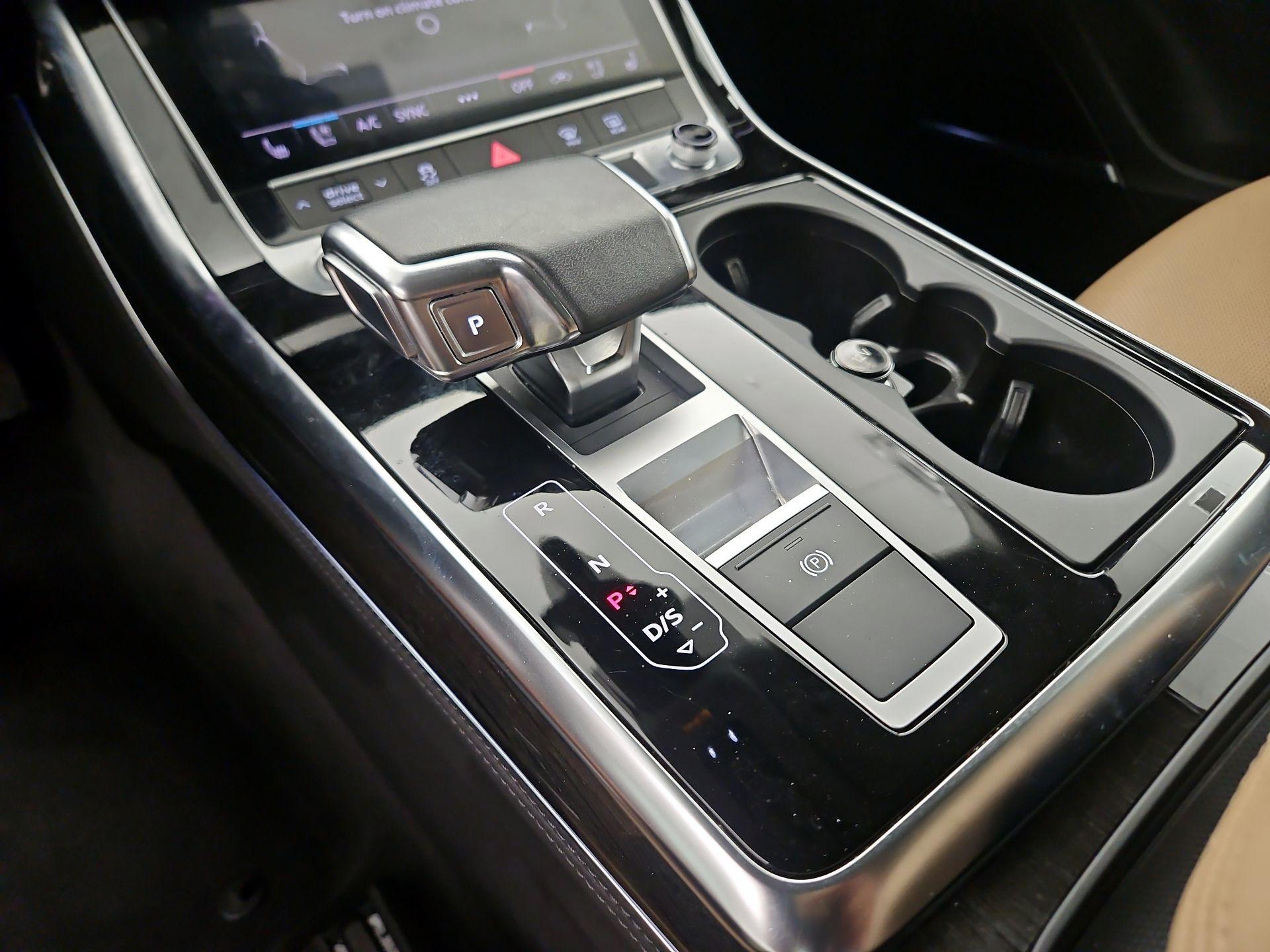 Thumbnail: 2023 Audi Q7 - 17